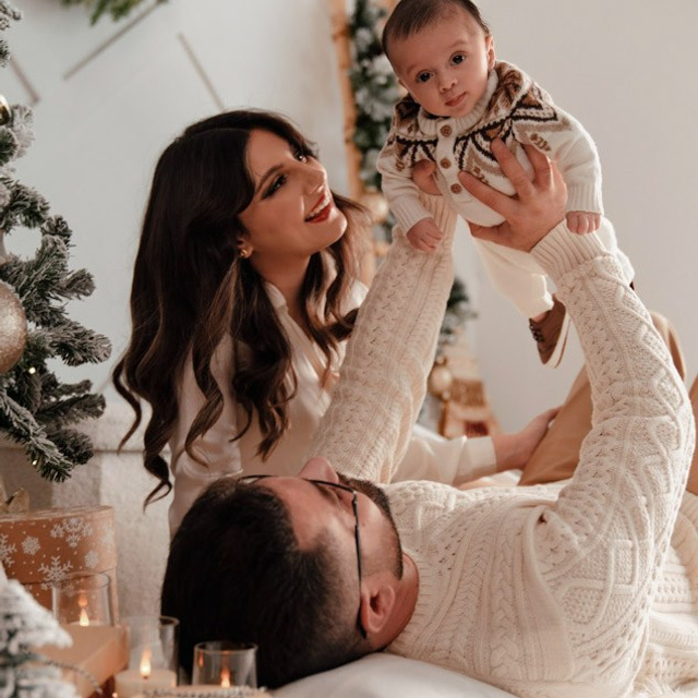 Christmas Studio Mini Sessions — Family Photography in Jacksonville, FL