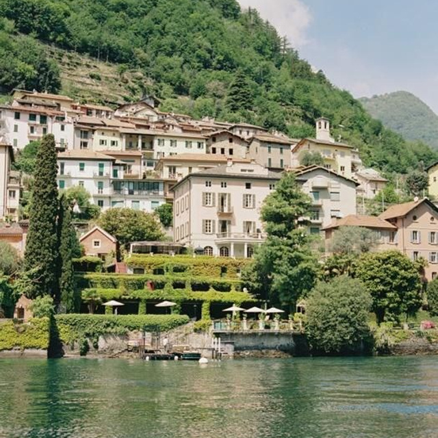 Locations Como. Wedding and elopement photographer Italy Tuscany Como Milan Pavia Marija Galaka