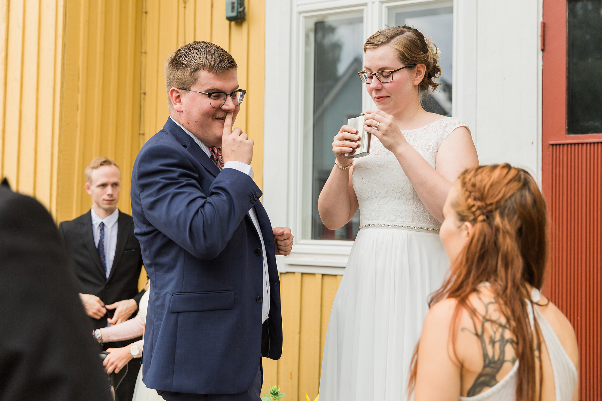 Riikka&Antti, kesähäät Tapanilassa