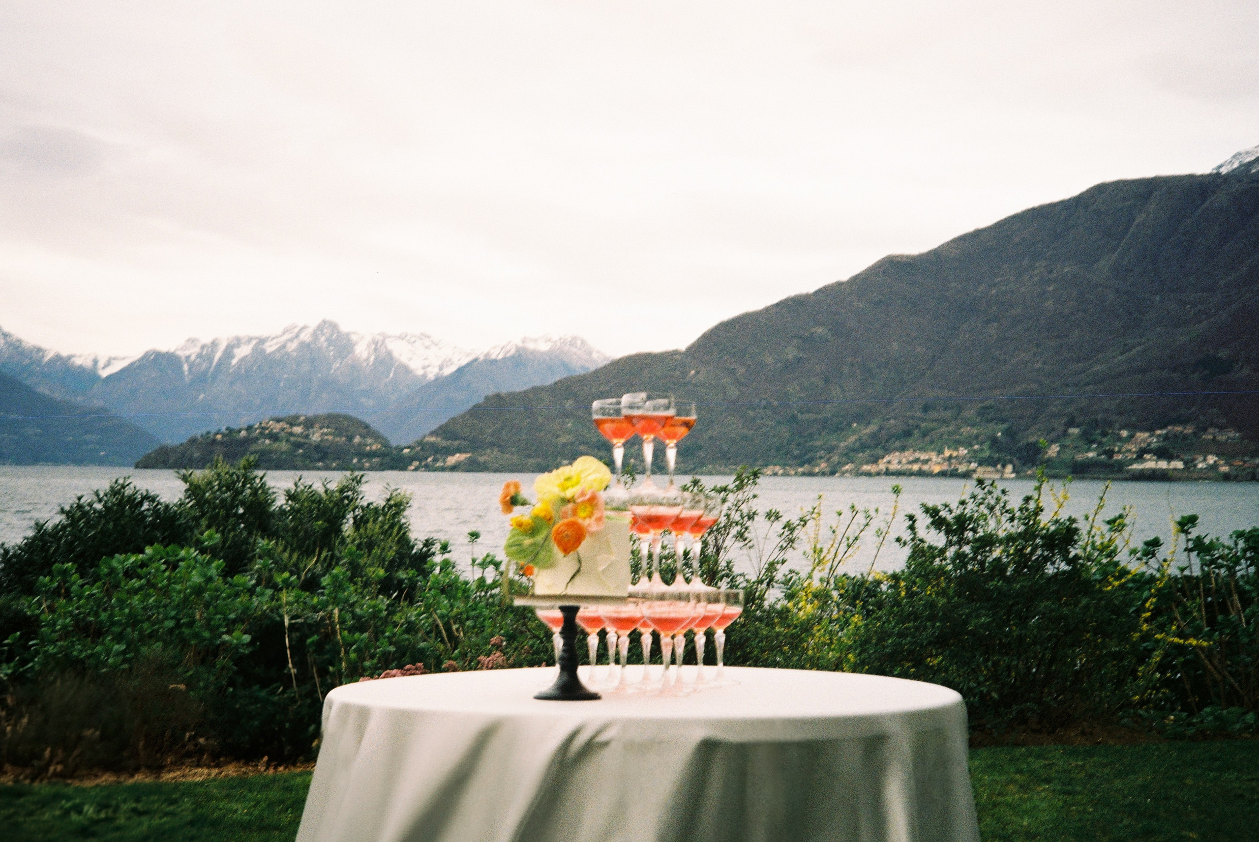 Holigood foto y video reportaje de bodas en San Sebastián y Europa
