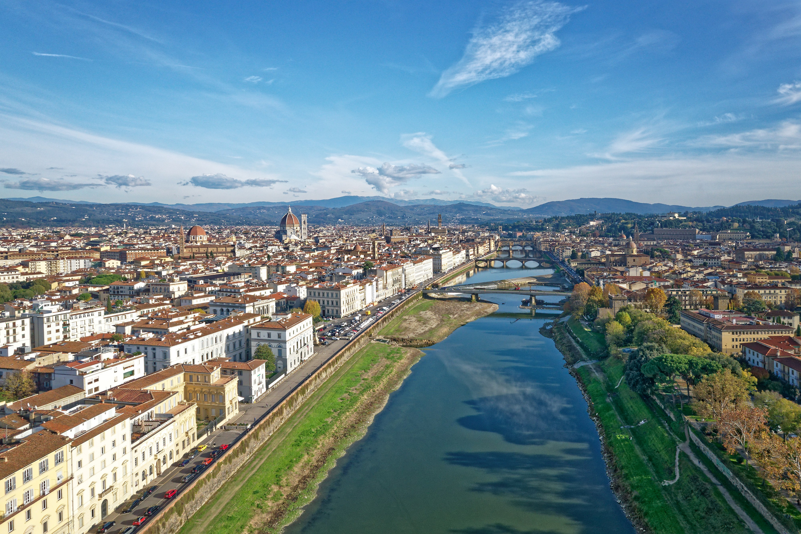 Дрон-съёмка и монтаж видео для бизнеса и соцсетей. Работаем в Таллине и по всей Эстонии. Также предлагаем обучение и консультации