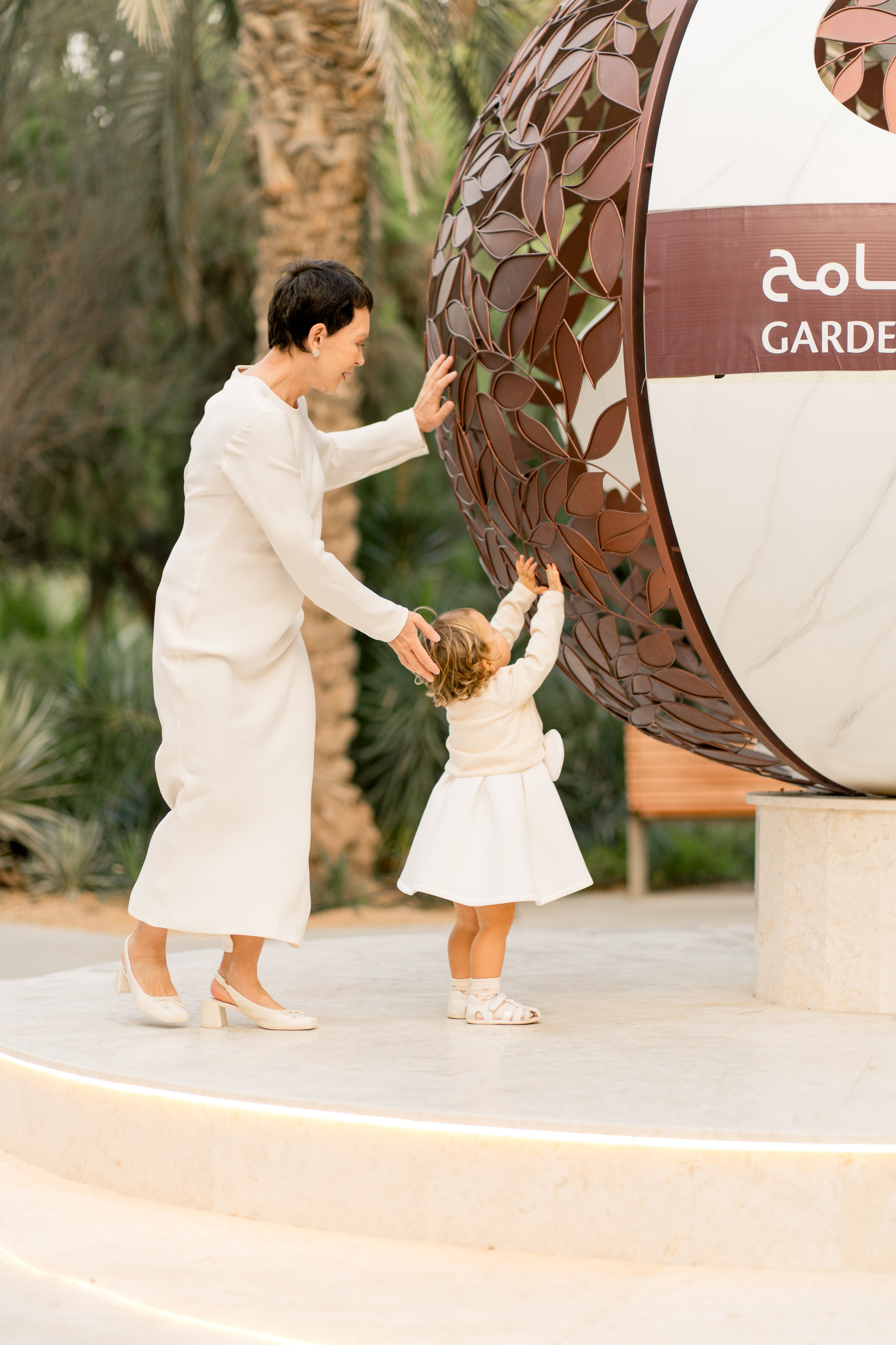 Professional photographer Abu Dhabi outdoor photoshoot