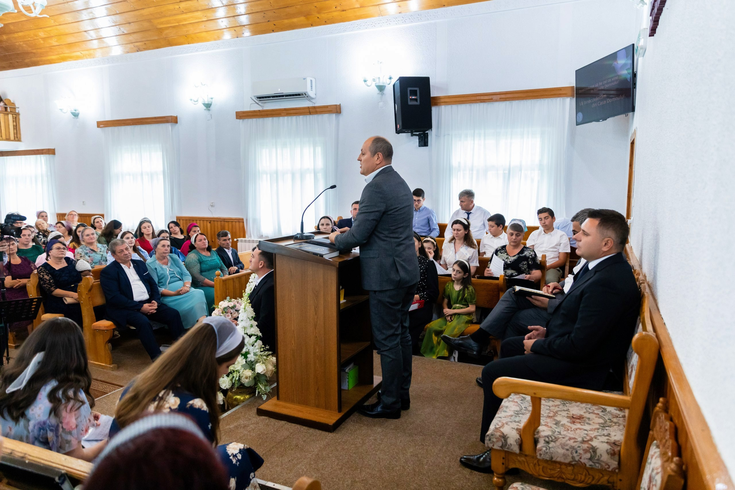 botez Luca Nectarie 22 februarie 2026 fotograf profesionist • fotograf botez Botoșani Luca Nectarie biserică • părinți Răzvan și Ramona botez copil emoții familie • nași Marin și Rodica botez copil fotografie profesională • detalii botez lumânare cristelniță biserică România • copil Luca Nectarie în brațe la botez moment emoționant • familie fericită la botez copil fotograf Alin Chirilă • fotografie botez naturală lumină caldă biserică • portret copil botez Luca Nectarie fotograf profesionist • momente autentice botez România familie și nași • slujbă botez copil imagini emoționante biserică • fotograf botez Iași și Botoșani Alin Chirilă - nunta--fotograf-profesionist-botosani - fotografie-nunta-romantica - imagini-nunta-in-natura-alin-chirila-fotograf - fotografii-cuplu-indragostit-nunta-botosani - sedinta-foto-miri-andrei-iustina-alinofotostudio - amintiri-din-nunta-realizate-de-fotograf-profesionist - povestea-nuntii-andrei-si-iustina-in-imagini-alinofotostudio-fotograf evenimente- evenimente Botoșani -fotograf Suceava - fotograf Iași- servicii foto. servicii foto Botoșani. servicii foto video Botoșani. otograf-nunta-botosani-fotograf nunta. fotograf evenimente. fotograf nunta Botoșani. Alin chirila. Alin chirila fotograf. Alinofotostudio.- servicii foto. servicii foto Botoșani. servicii foto video Botoșani. fotograf nunta. fotograf evenimente. fotograf nunta Botoșani. Alin chirila. Alin chirila fotograf. Alinofotostudio.fotograf stare civilă,poze stare civilă,album foto stare civilă,servicii foto suceava,fotograf evenimente suceava,fotograf nuntă suceava,poze cununie civilă,ședință foto stare civilă,sesiune foto suceava,fotograf profesionist suceava,fotograf botosani,stare civila botosani,alinofotostudio,alin chirila fotograf.servicii foto. servicii foto Botoșani. servicii foto video Botoșani. fotograf nunta. fotograf evenimente. fotograf nunta Botoșani. Alin chirila. Alin chirila fotograf. Alinofotostudio.fotograf stare civilă,poze stare civilă,album foto stare civilă,servicii foto suceava,fotograf evenimente suceava,fotograf nuntă suceava,poze cununie civilă,ședință foto stare civilă,sesiune foto suceava,fotograf profesionist suceava,fotograf botosani,stare civila povestitor prin fotografiebotosani,alinofotostudio,alin chirila fotograf,servicii foto. servicii foto Botoșani. servicii foto video Botoșani. fotograf nunta. fotograf evenimente. fotograf nunta Botoșani. Alin chirila. Alin chirila fotograf. Alinofotostudio.fotograf stare civilă,poze stare civilă,album foto stare civilă,servicii foto suceava,fotograf evenimente suceava,fotograf nuntă suceava,poze cununie civilă,ședință foto stare civilă,sesiune foto suceava,fotograf profesionist suceava,fotograf botosani,stare civila botosani,alinofotostudio,alin chirila fotograf,cununie religioasă botoșani,andreea și neculai,capela militară botoșani,foto conacul zăicești,fotograf nuntă botoșani,fotograf cununie religioasă,foto evenimente botoșani,poze cununie capela militară,ședință foto zăicești,fotograf profesionist botoșaniMire și mireasă – Sergiu & Liliana – ziua nunții, 2024 - Emoții în ziua nunții – Sergiu și Liliana - Dansul mirilor – fotografie artistică nuntă 2024 - Sedinta foto romantică în natură – Sergiu & Liliana - Rochia de mireasă și detalii de nuntă elegan-Album de cununie civilă Florin și Anda – Fotografii profesionale realizate de Alin Chirilă în Botoșani -fotograf prin fotografie-Ședință foto Trash the Dress pe muntele Rarău cu Iulian și Iuliana – fotografie de cuplu, natură montană, emoție autentică surprinsă de Alin Chirilă, povestitor prin fotografie.- "Iulian și Iuliana pe crestele Rarăului – fotografie Trash the Dress în natură" - "Cuplu îmbrățișat la apus pe muntele Rarău – ședință foto după nuntă" - "Rochie de mireasă în vânt pe munte – Trash the Dress Rarău-1. Iulian și Iuliana pe muntele Rarău – ședință foto Trash the Dress în natură, cu peisaj montan spectaculos 2. Cuplu în îmbrățișare pe Rarău – emoție autentică surprinsă după nuntă 3. Rochie de mireasă în bătaia vântului – fotografie artistică Trash the Dress în munți 4. Mire și mireasă privind spre orizont – dragoste și libertate pe muntele Rarău 5. Iuliana zâmbind în rochia de mireasă – portret în natură, Trash the Dress 6. Iulian ținându-și mireasa de mână – ședință foto romantică pe munte 7. Detaliu cu rochia pe stâncă – estetică naturală Trash the Dress Rarău 8. Cuplu în mers pe poteca Rarăului – fotografie simbolică de după nuntă 9. Apus de soare pe Rarău în spatele mirilor – imagine de poveste Trash the Dress 10. Iulian și Iuliana râzând împreună – momente autentice surprinse de Alin Chirilă, povestitor prin fotografie-fotograf-nunta-cerbu-botosan trash-the-dress-botosani Alin Chirilă Fotograf – fotograf de nuntă Botoșani-fotograf nuntă Botoșani-fotograf nuntă Cerbu Botoșani-fotograf profesionist nuntă Botoșani-fotografie de nuntă Botoșani-fotograf evenimente Botoșani-fotograf nuntă Moldova-fotograf trash the dress Botoșani - fotograf pregătirea mirilor Botoșani -fotograf ceremonie religioasă nuntă-fotograf petrecere nuntă Botoșani- fotograf nuntă Botoșani pregătirea mirelui- pregătirea mirelui fotografie nuntă Cerbu Botoșani-fotograf nuntă Botoșani pregătirea miresei -mireasă pregătiri nuntă Cerbu Botoșani-fotograf nuntă Botoșani nașii mirilor-ceremonie religioasă nuntă Cerbu Botoșani-fotograf nuntă Botoșani ceremonie religioasă biserică-petrecere nuntă Cerbu Botoșani invitați dans-fotograf nuntă Botoșani petrecere restaurant-ședință foto trash the dress-fotograf trash the dress Botoșani ședință foto după nuntă-Fotograf nuntă Botoșani – galerie foto reală de la evenimente stare civilă Sebi și Claudia Copălău • cununie civilă Primăria Copălău Botoșani • miri emoționați la starea civilă • semnarea actelor cununie civilă • fotografii naturale stare civilă Botoșani • familie și prieteni la cununie civilă • cadre emoționale cununie civilă • fotograf profesionist Botoșani eveniment stare civilă Sebi și Claudia la Primăria Copălău Botoșani fotograf evenimente • fotograf cununie civilă Copălău Botoșani cadre naturale și emoționale • fotograf profesionist Botoșani stare civilă Sebi și Claudia • momente autentice cununie civilă Copălău fotograf Alin Chirilă • fotografii emoționale stare civilă în județul Botoșani• fotograf nunta Oana si Ionut juraminte emotii reale • mireasa Oana juraminte nunta fotografie profesionala • mire Ionut citind juraminte nunta eleganta • juraminte nunta emotionante Oana si Ionut fotograf • fotograf nunta Botosani momente autentice juraminte • mireasa cu emotii in timpul juramintelor nunta • mire elegant costum bej juraminte nunta • fotografii nunta premium cuplu indragostit Romania • momente reale nunta juraminte fotografie artistica • sedinta foto nunta juraminte in aer liber • fotograf profesionist nunta cadre emotionante • cuplu miri juraminte iubire si credinta • detalii nunta eleganta decor floral alb verde • fotografie nunta stil fine art juraminte • poveste de dragoste surprinsa in ziua nuntii
