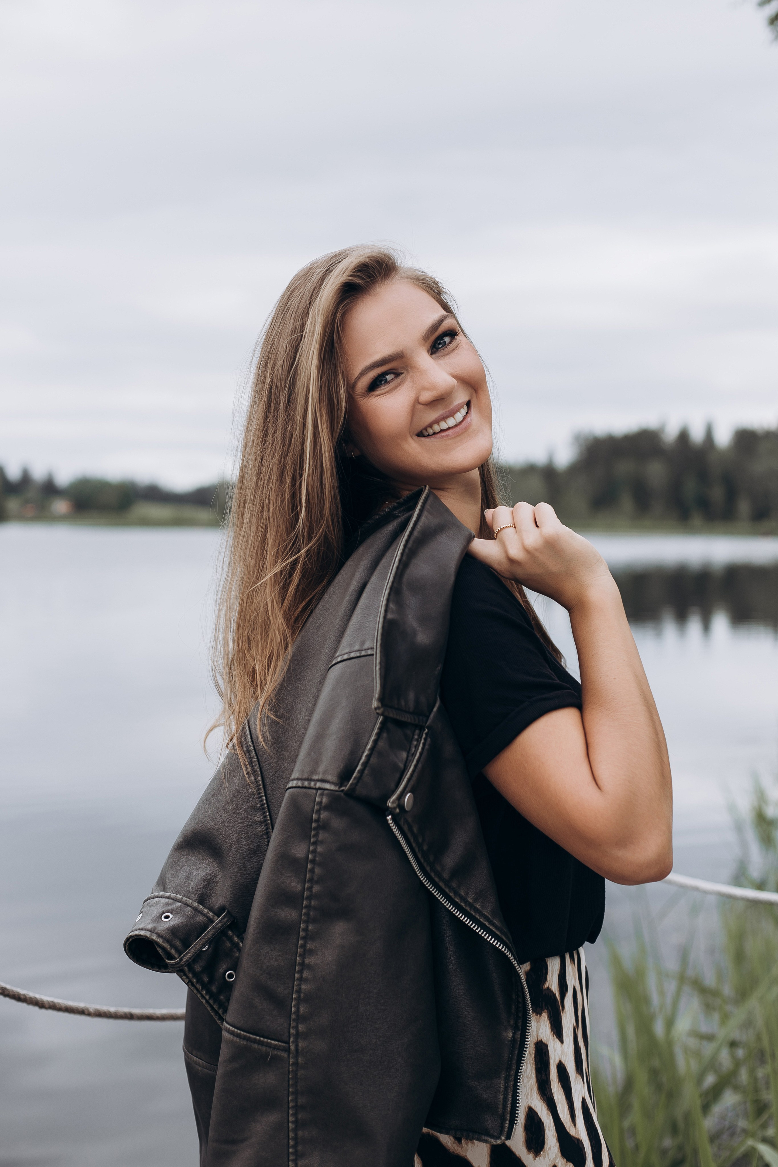 Porträt. Fotografin Larysa Chepurko| Füssen| Garmisch-Partenkirchen| Weilheim| Schongau| Murnau| München | Hochzeitsfotograf Füssen | Larysa Photo