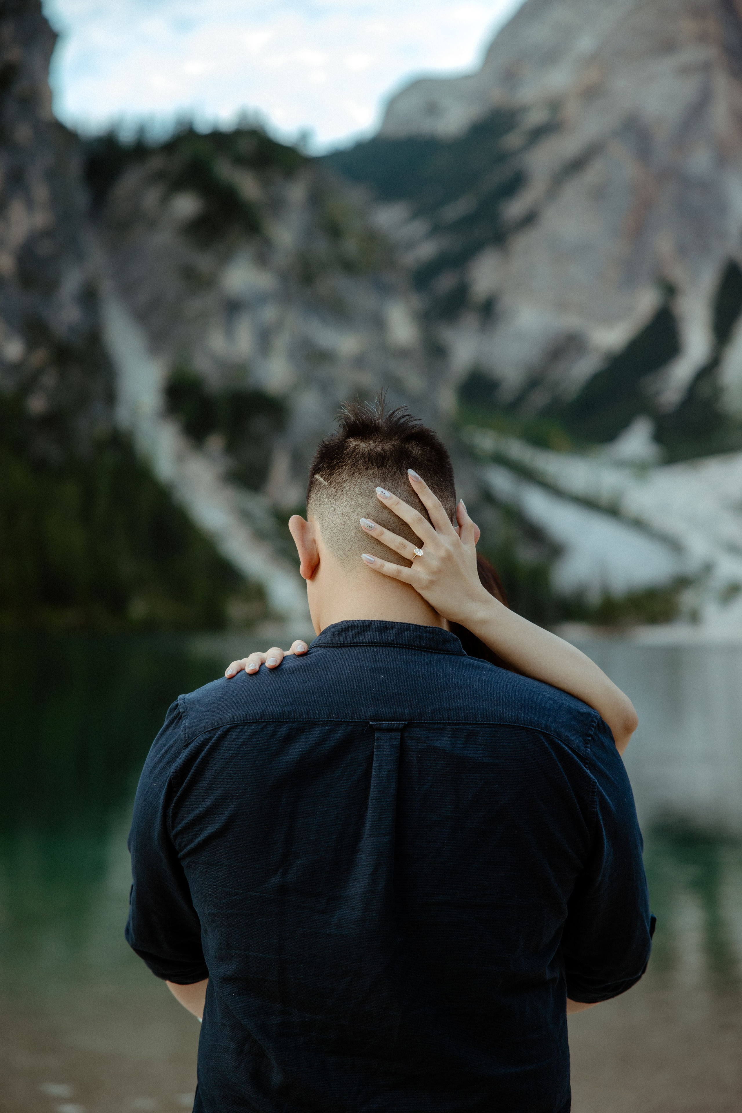 Sunrise proposal at Lago di Braies | Dreamy engagement in the Dolomites. Iceland elopement photographer & videographer