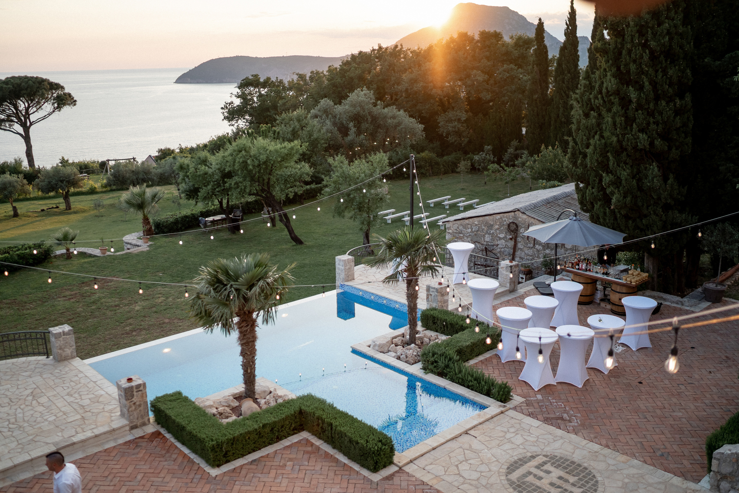 Italiaanse villa bruiloft vs. Montenegrijnse villa bruiloft: Een uniek