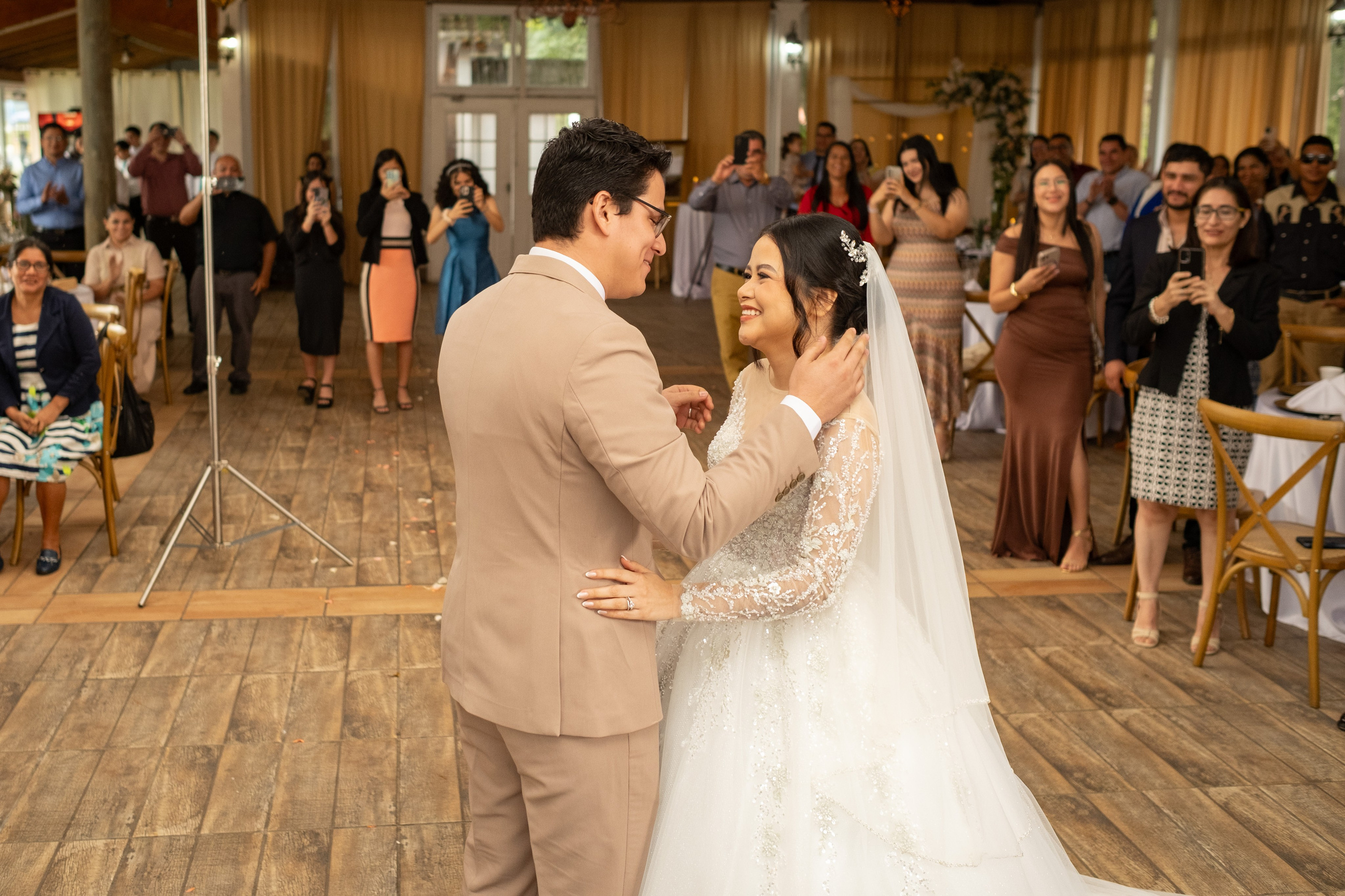 Abi & Gio. Daniel Brand | Fotografía de Bodas y Comercial en Honduras
