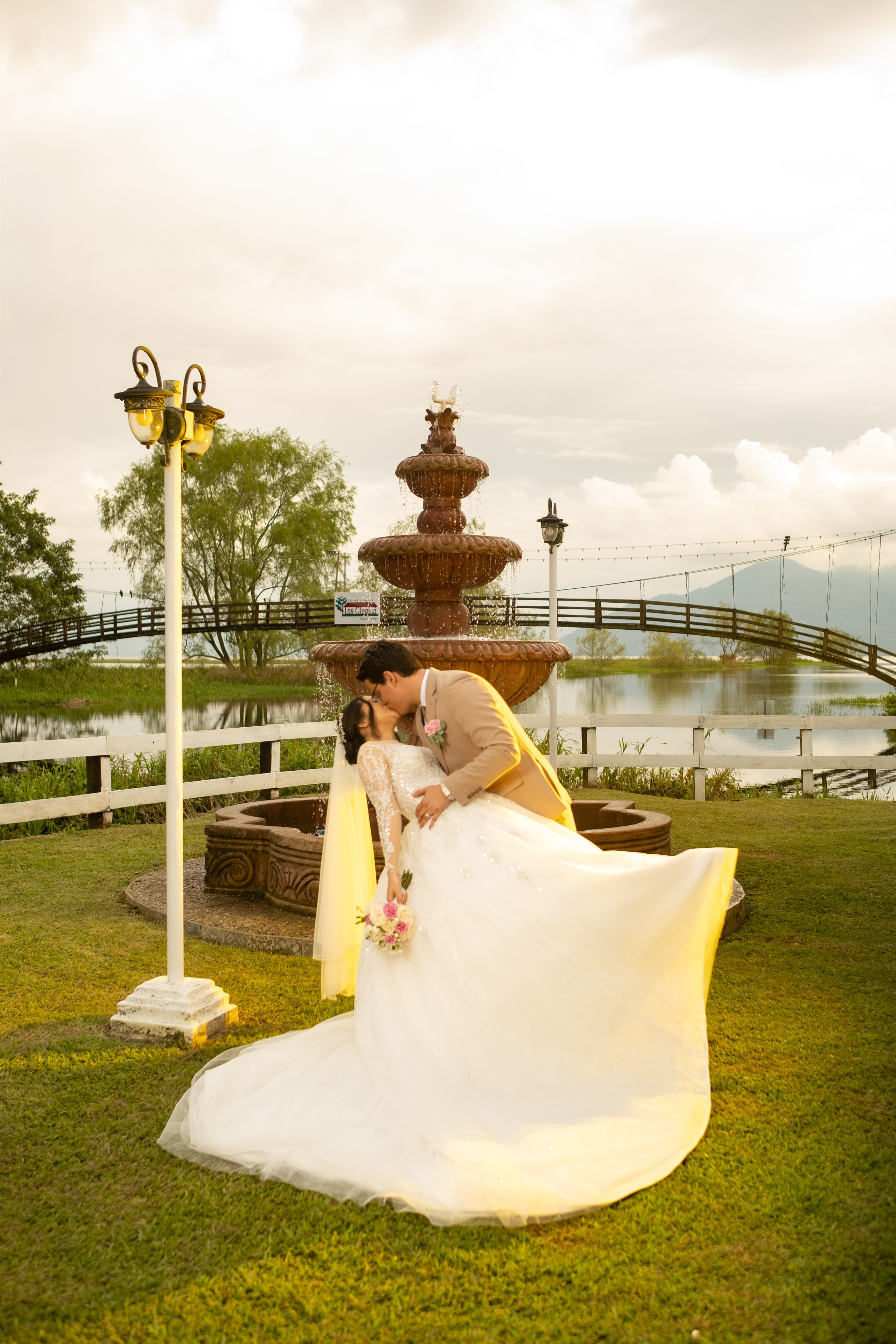 Abi & Gio. Daniel Brand | Fotografía de Bodas y Comercial en Honduras