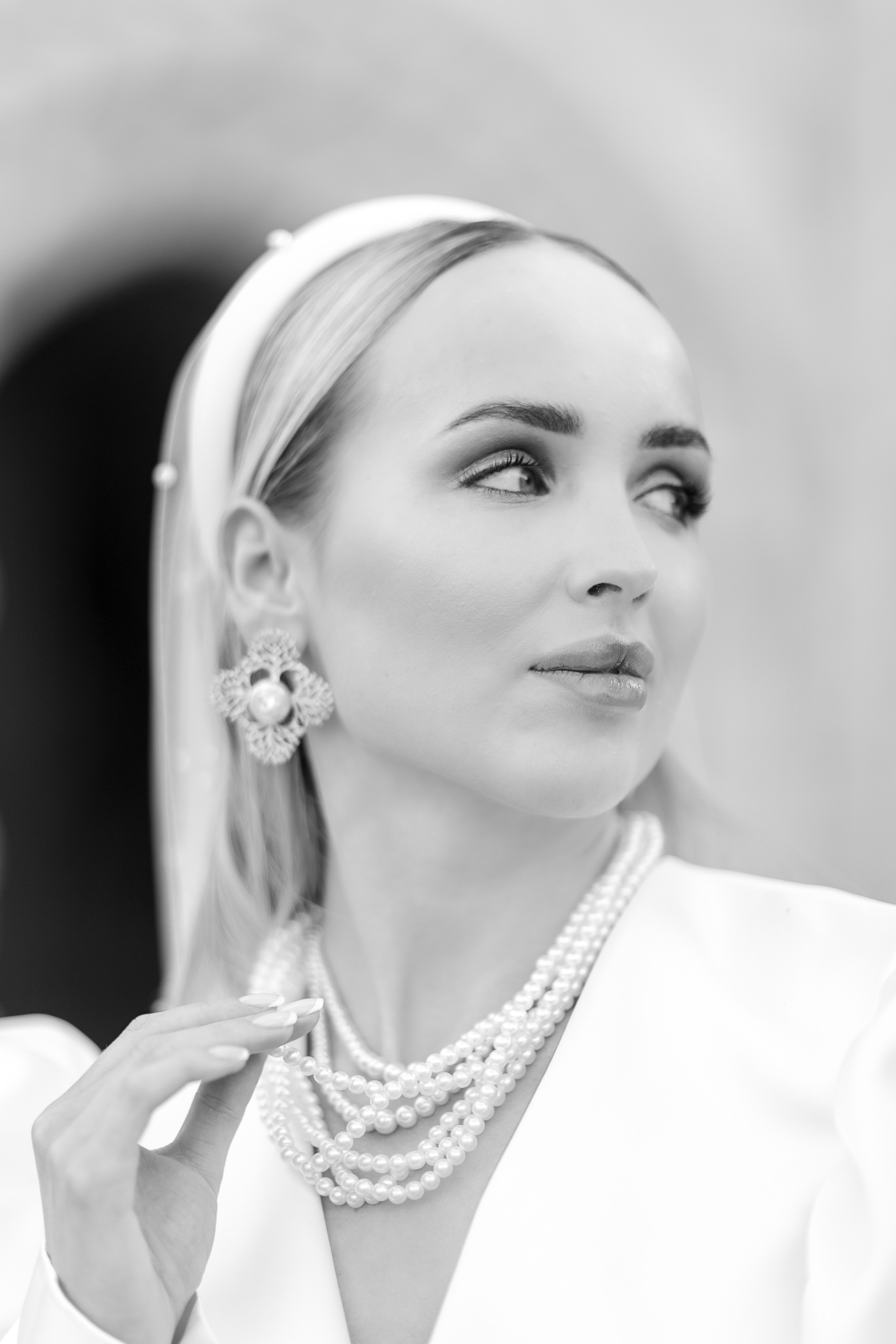Portraits of the Brides at Spanish Monastery in Miami. Wedding Photo & Video