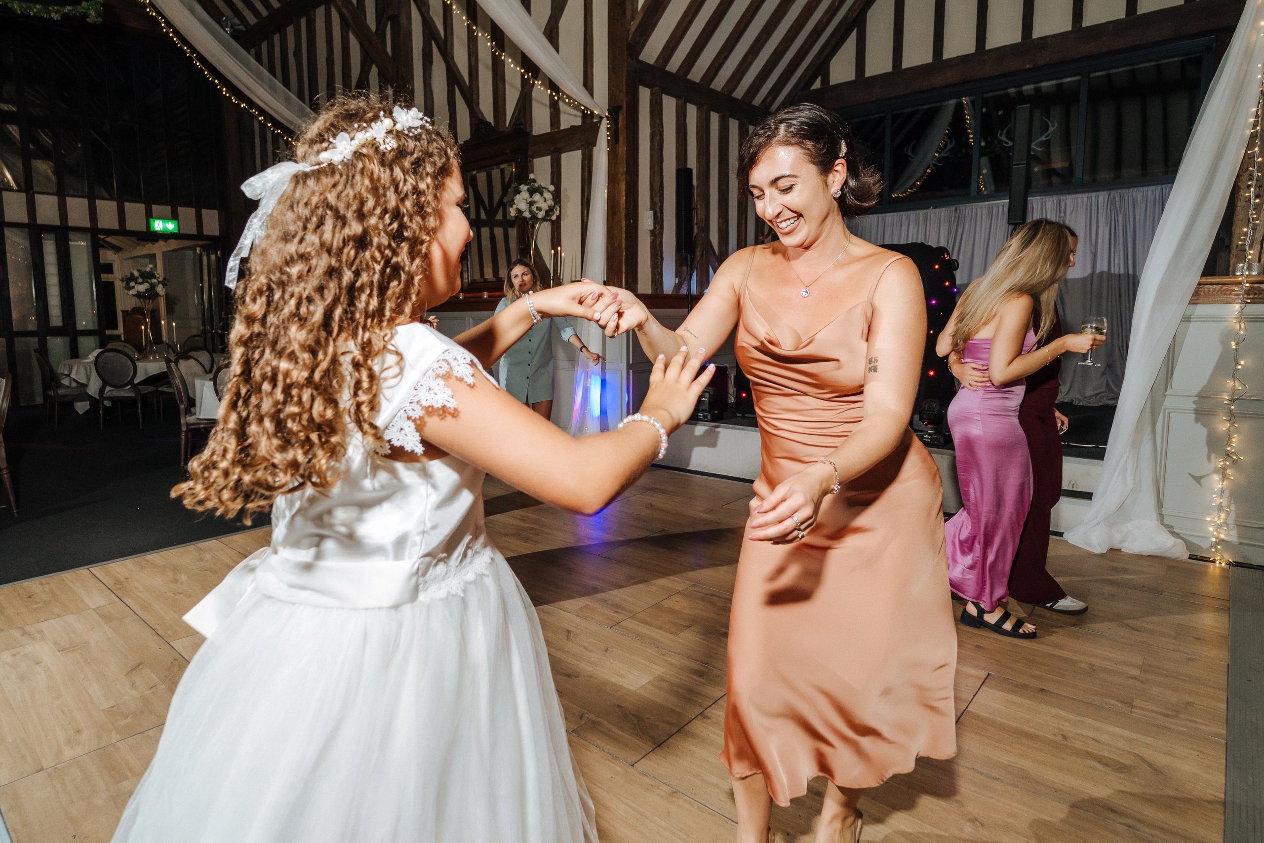 Wedding at Essendon Country Club. Photographer in England Ekaterina Romanova