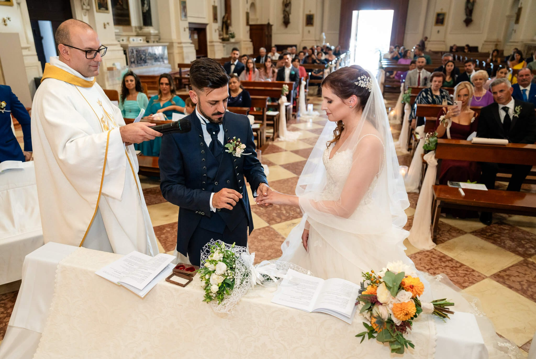 Boda en Castillo de Bevilacqua, Verona | El Velo Blanco. El Velo Blanco I Fotógrafos de Bodas