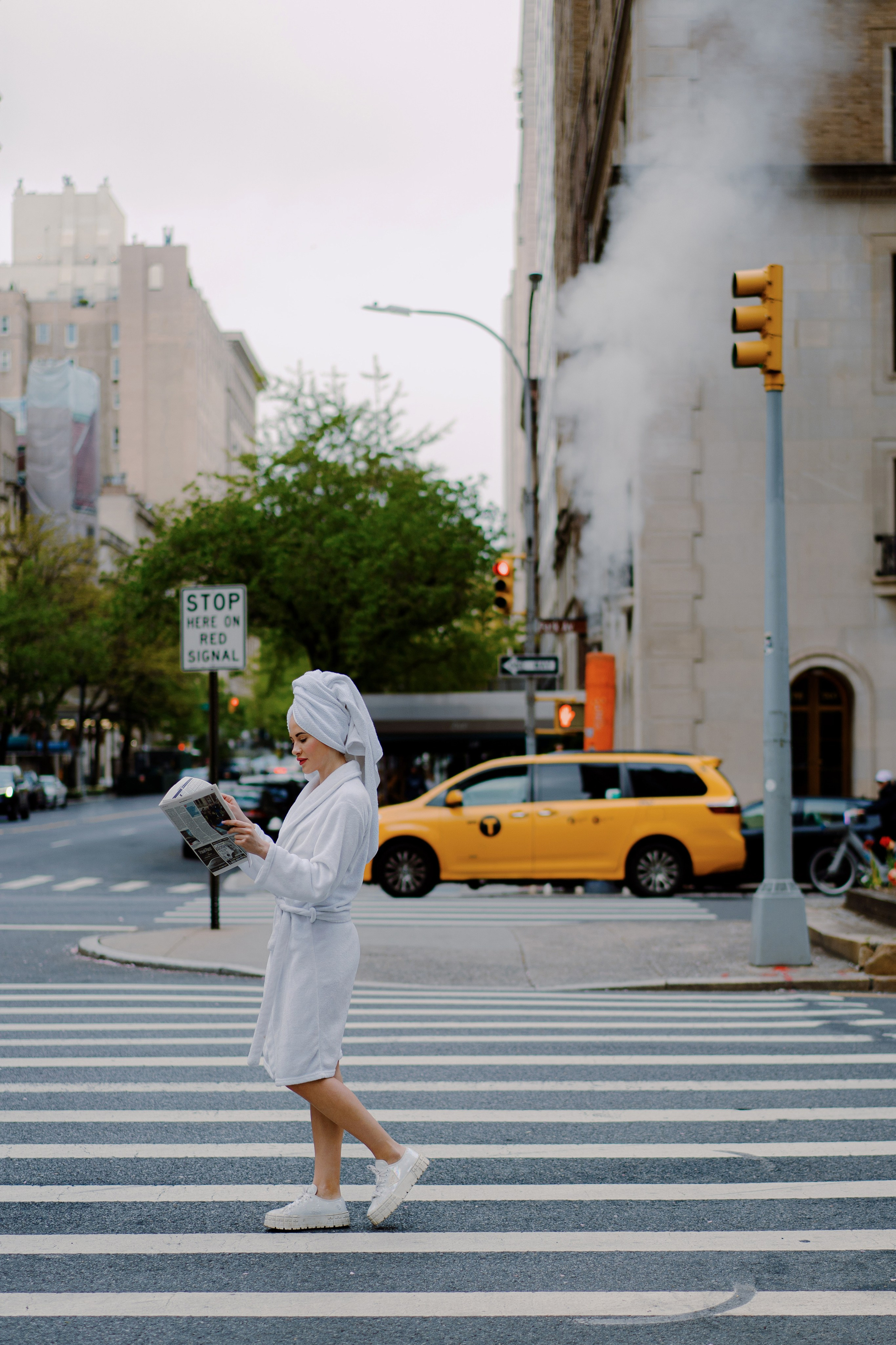 Luxury Morning Robe Photography NYC | Upper East Side Portrait Sessions. Videographer and photographer in New York // MAKAROV.VIDEO