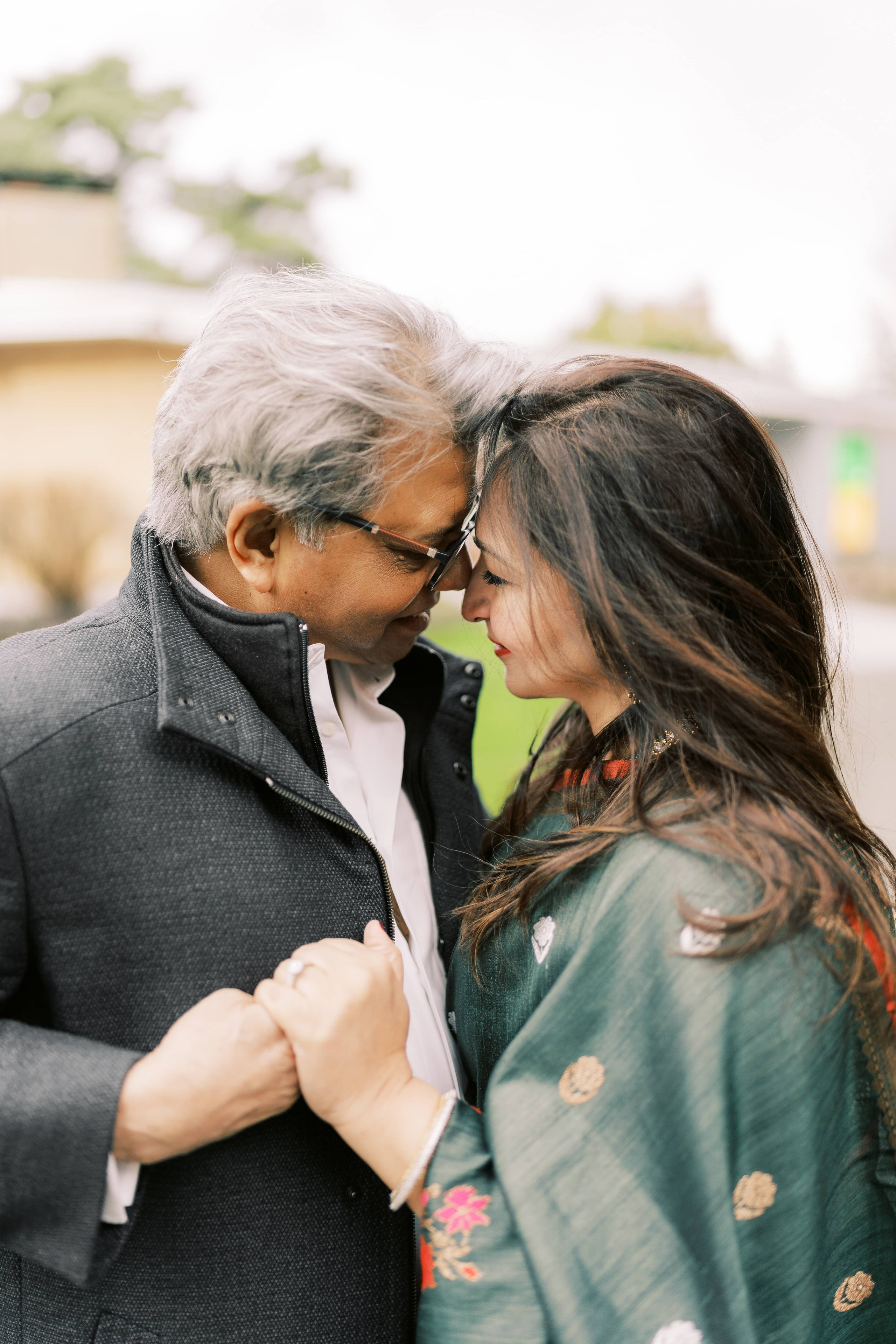 Family photoshoot at Bellevue Botanical Garden. March 2024. EVAN ARISTOV WEDDING PHOTOGRAPHY — Seattle Wedding Photographer