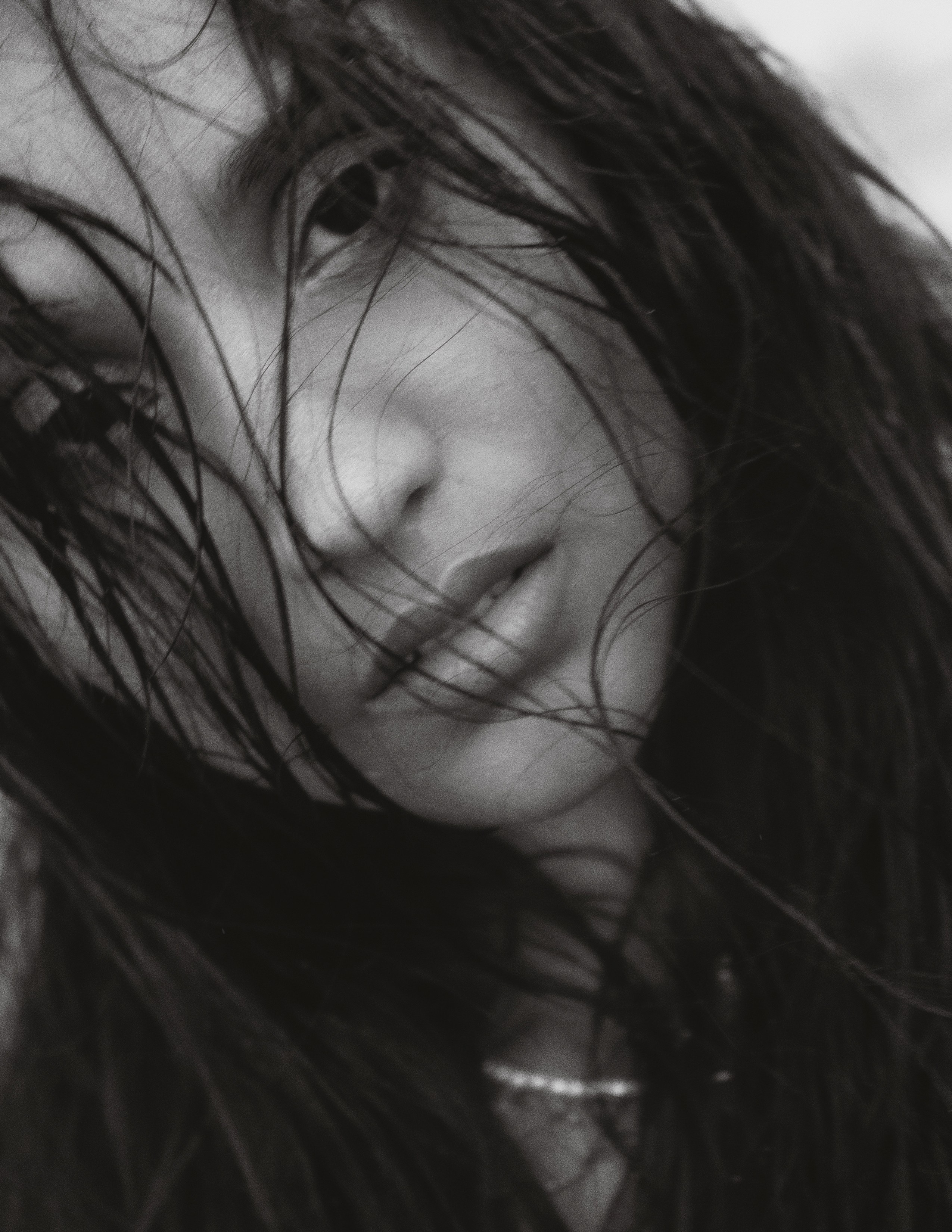 Romantic Portrait by the Sea: Sunset Shoot in Guardamar — Photographer Andrey Lukovnikov