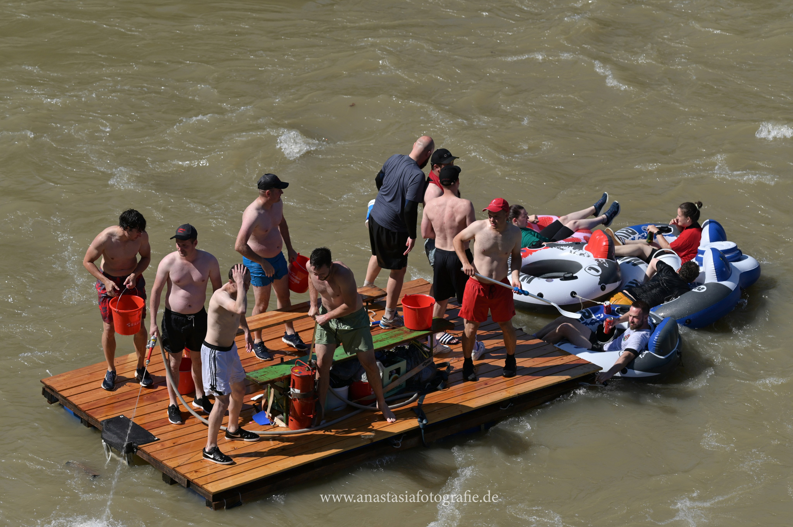 Nabada Ulm 2025. Newbornfotograf Kinderfotograf Ulm Familienfotograf Anastasia Neu-Ulm