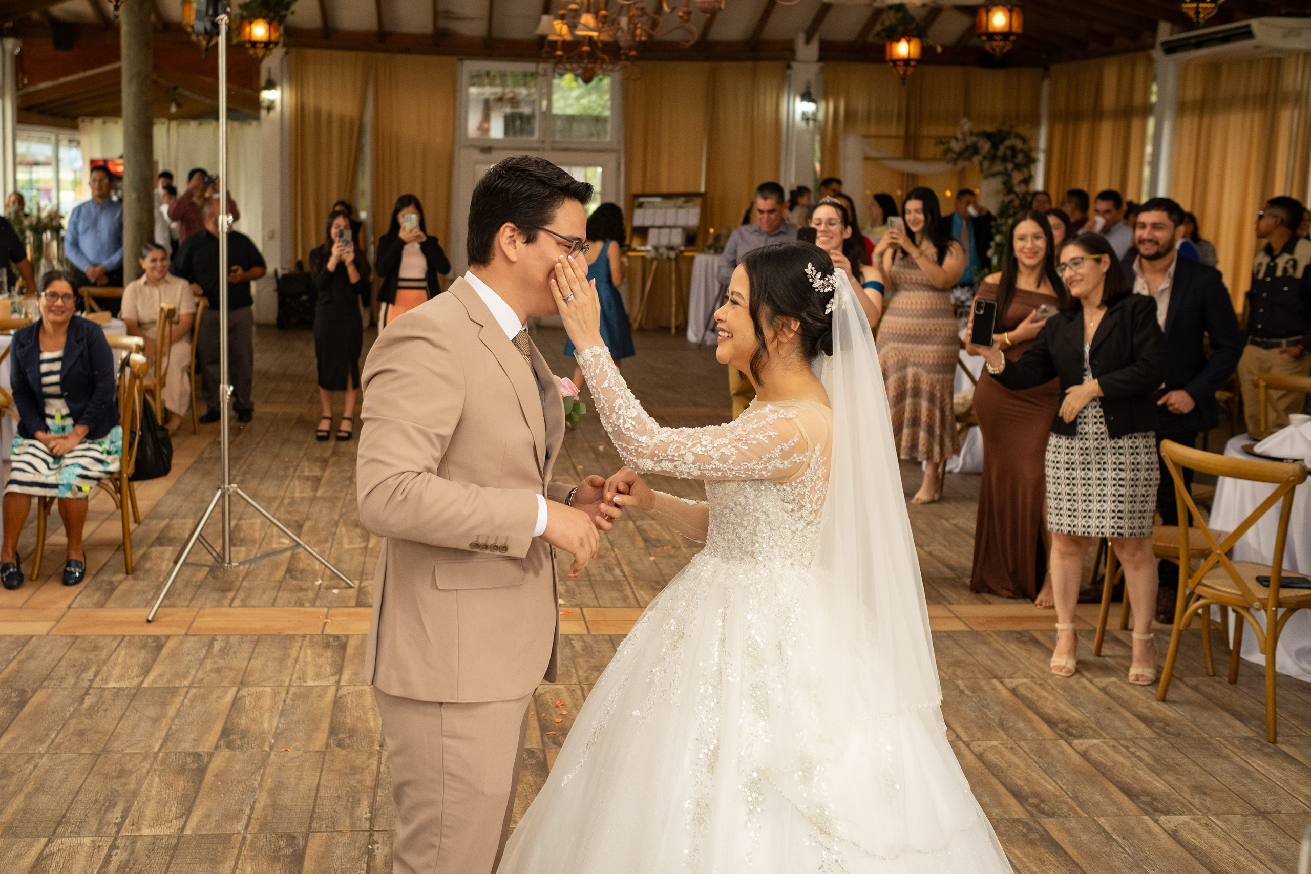 Abi & Gio. Daniel Brand | Fotografía de Bodas y Comercial en Honduras