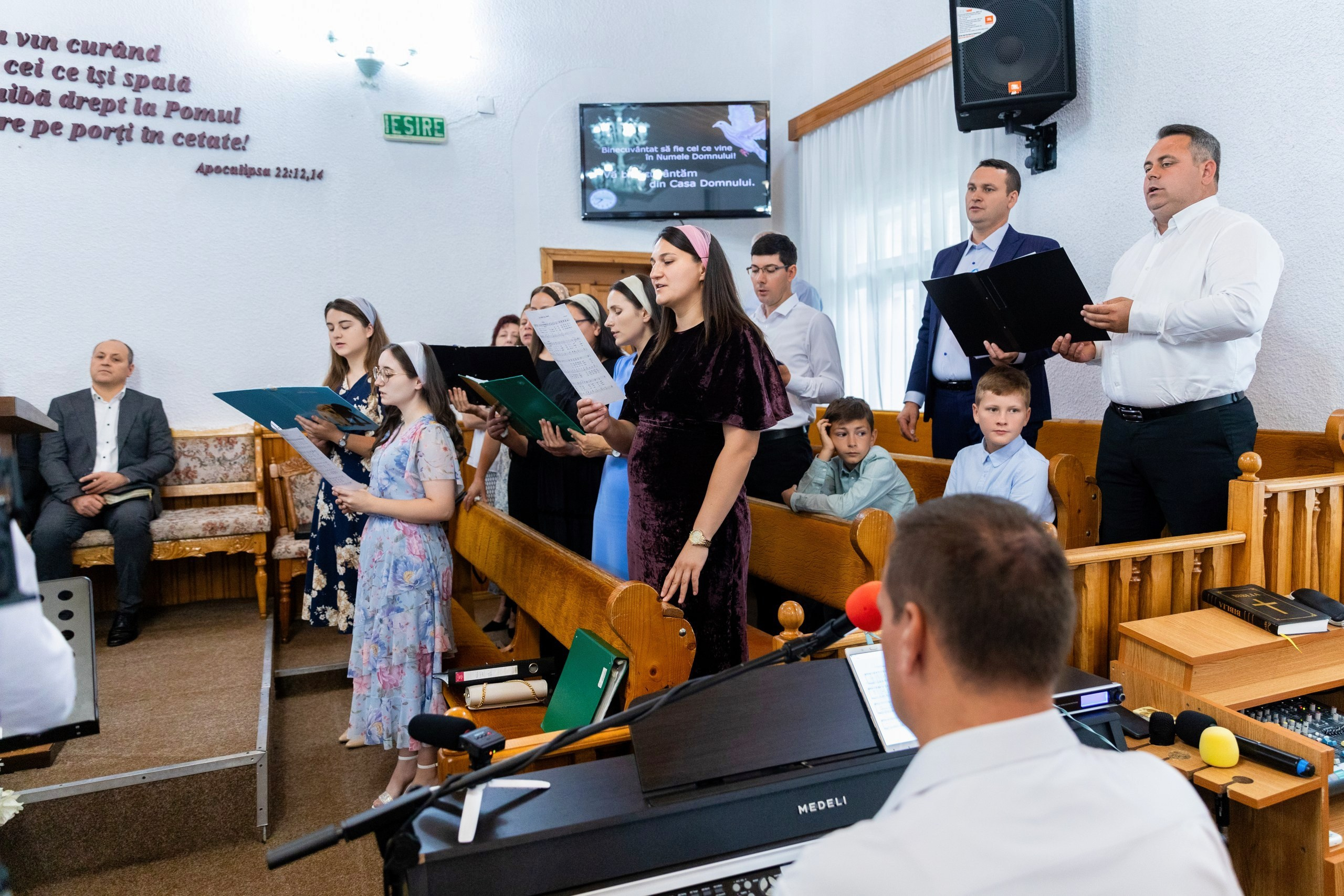 botez Luca Nectarie 22 februarie 2026 fotograf profesionist • fotograf botez Botoșani Luca Nectarie biserică • părinți Răzvan și Ramona botez copil emoții familie • nași Marin și Rodica botez copil fotografie profesională • detalii botez lumânare cristelniță biserică România • copil Luca Nectarie în brațe la botez moment emoționant • familie fericită la botez copil fotograf Alin Chirilă • fotografie botez naturală lumină caldă biserică • portret copil botez Luca Nectarie fotograf profesionist • momente autentice botez România familie și nași • slujbă botez copil imagini emoționante biserică • fotograf botez Iași și Botoșani Alin Chirilă - nunta--fotograf-profesionist-botosani - fotografie-nunta-romantica - imagini-nunta-in-natura-alin-chirila-fotograf - fotografii-cuplu-indragostit-nunta-botosani - sedinta-foto-miri-andrei-iustina-alinofotostudio - amintiri-din-nunta-realizate-de-fotograf-profesionist - povestea-nuntii-andrei-si-iustina-in-imagini-alinofotostudio-fotograf evenimente- evenimente Botoșani -fotograf Suceava - fotograf Iași- servicii foto. servicii foto Botoșani. servicii foto video Botoșani. otograf-nunta-botosani-fotograf nunta. fotograf evenimente. fotograf nunta Botoșani. Alin chirila. Alin chirila fotograf. Alinofotostudio.- servicii foto. servicii foto Botoșani. servicii foto video Botoșani. fotograf nunta. fotograf evenimente. fotograf nunta Botoșani. Alin chirila. Alin chirila fotograf. Alinofotostudio.fotograf stare civilă,poze stare civilă,album foto stare civilă,servicii foto suceava,fotograf evenimente suceava,fotograf nuntă suceava,poze cununie civilă,ședință foto stare civilă,sesiune foto suceava,fotograf profesionist suceava,fotograf botosani,stare civila botosani,alinofotostudio,alin chirila fotograf.servicii foto. servicii foto Botoșani. servicii foto video Botoșani. fotograf nunta. fotograf evenimente. fotograf nunta Botoșani. Alin chirila. Alin chirila fotograf. Alinofotostudio.fotograf stare civilă,poze stare civilă,album foto stare civilă,servicii foto suceava,fotograf evenimente suceava,fotograf nuntă suceava,poze cununie civilă,ședință foto stare civilă,sesiune foto suceava,fotograf profesionist suceava,fotograf botosani,stare civila povestitor prin fotografiebotosani,alinofotostudio,alin chirila fotograf,servicii foto. servicii foto Botoșani. servicii foto video Botoșani. fotograf nunta. fotograf evenimente. fotograf nunta Botoșani. Alin chirila. Alin chirila fotograf. Alinofotostudio.fotograf stare civilă,poze stare civilă,album foto stare civilă,servicii foto suceava,fotograf evenimente suceava,fotograf nuntă suceava,poze cununie civilă,ședință foto stare civilă,sesiune foto suceava,fotograf profesionist suceava,fotograf botosani,stare civila botosani,alinofotostudio,alin chirila fotograf,cununie religioasă botoșani,andreea și neculai,capela militară botoșani,foto conacul zăicești,fotograf nuntă botoșani,fotograf cununie religioasă,foto evenimente botoșani,poze cununie capela militară,ședință foto zăicești,fotograf profesionist botoșaniMire și mireasă – Sergiu & Liliana – ziua nunții, 2024 - Emoții în ziua nunții – Sergiu și Liliana - Dansul mirilor – fotografie artistică nuntă 2024 - Sedinta foto romantică în natură – Sergiu & Liliana - Rochia de mireasă și detalii de nuntă elegan-Album de cununie civilă Florin și Anda – Fotografii profesionale realizate de Alin Chirilă în Botoșani -fotograf prin fotografie-Ședință foto Trash the Dress pe muntele Rarău cu Iulian și Iuliana – fotografie de cuplu, natură montană, emoție autentică surprinsă de Alin Chirilă, povestitor prin fotografie.- "Iulian și Iuliana pe crestele Rarăului – fotografie Trash the Dress în natură" - "Cuplu îmbrățișat la apus pe muntele Rarău – ședință foto după nuntă" - "Rochie de mireasă în vânt pe munte – Trash the Dress Rarău-1. Iulian și Iuliana pe muntele Rarău – ședință foto Trash the Dress în natură, cu peisaj montan spectaculos 2. Cuplu în îmbrățișare pe Rarău – emoție autentică surprinsă după nuntă 3. Rochie de mireasă în bătaia vântului – fotografie artistică Trash the Dress în munți 4. Mire și mireasă privind spre orizont – dragoste și libertate pe muntele Rarău 5. Iuliana zâmbind în rochia de mireasă – portret în natură, Trash the Dress 6. Iulian ținându-și mireasa de mână – ședință foto romantică pe munte 7. Detaliu cu rochia pe stâncă – estetică naturală Trash the Dress Rarău 8. Cuplu în mers pe poteca Rarăului – fotografie simbolică de după nuntă 9. Apus de soare pe Rarău în spatele mirilor – imagine de poveste Trash the Dress 10. Iulian și Iuliana râzând împreună – momente autentice surprinse de Alin Chirilă, povestitor prin fotografie-fotograf-nunta-cerbu-botosan trash-the-dress-botosani Alin Chirilă Fotograf – fotograf de nuntă Botoșani-fotograf nuntă Botoșani-fotograf nuntă Cerbu Botoșani-fotograf profesionist nuntă Botoșani-fotografie de nuntă Botoșani-fotograf evenimente Botoșani-fotograf nuntă Moldova-fotograf trash the dress Botoșani - fotograf pregătirea mirilor Botoșani -fotograf ceremonie religioasă nuntă-fotograf petrecere nuntă Botoșani- fotograf nuntă Botoșani pregătirea mirelui- pregătirea mirelui fotografie nuntă Cerbu Botoșani-fotograf nuntă Botoșani pregătirea miresei -mireasă pregătiri nuntă Cerbu Botoșani-fotograf nuntă Botoșani nașii mirilor-ceremonie religioasă nuntă Cerbu Botoșani-fotograf nuntă Botoșani ceremonie religioasă biserică-petrecere nuntă Cerbu Botoșani invitați dans-fotograf nuntă Botoșani petrecere restaurant-ședință foto trash the dress-fotograf trash the dress Botoșani ședință foto după nuntă-Fotograf nuntă Botoșani – galerie foto reală de la evenimente stare civilă Sebi și Claudia Copălău • cununie civilă Primăria Copălău Botoșani • miri emoționați la starea civilă • semnarea actelor cununie civilă • fotografii naturale stare civilă Botoșani • familie și prieteni la cununie civilă • cadre emoționale cununie civilă • fotograf profesionist Botoșani eveniment stare civilă Sebi și Claudia la Primăria Copălău Botoșani fotograf evenimente • fotograf cununie civilă Copălău Botoșani cadre naturale și emoționale • fotograf profesionist Botoșani stare civilă Sebi și Claudia • momente autentice cununie civilă Copălău fotograf Alin Chirilă • fotografii emoționale stare civilă în județul Botoșani• fotograf nunta Oana si Ionut juraminte emotii reale • mireasa Oana juraminte nunta fotografie profesionala • mire Ionut citind juraminte nunta eleganta • juraminte nunta emotionante Oana si Ionut fotograf • fotograf nunta Botosani momente autentice juraminte • mireasa cu emotii in timpul juramintelor nunta • mire elegant costum bej juraminte nunta • fotografii nunta premium cuplu indragostit Romania • momente reale nunta juraminte fotografie artistica • sedinta foto nunta juraminte in aer liber • fotograf profesionist nunta cadre emotionante • cuplu miri juraminte iubire si credinta • detalii nunta eleganta decor floral alb verde • fotografie nunta stil fine art juraminte • poveste de dragoste surprinsa in ziua nuntii