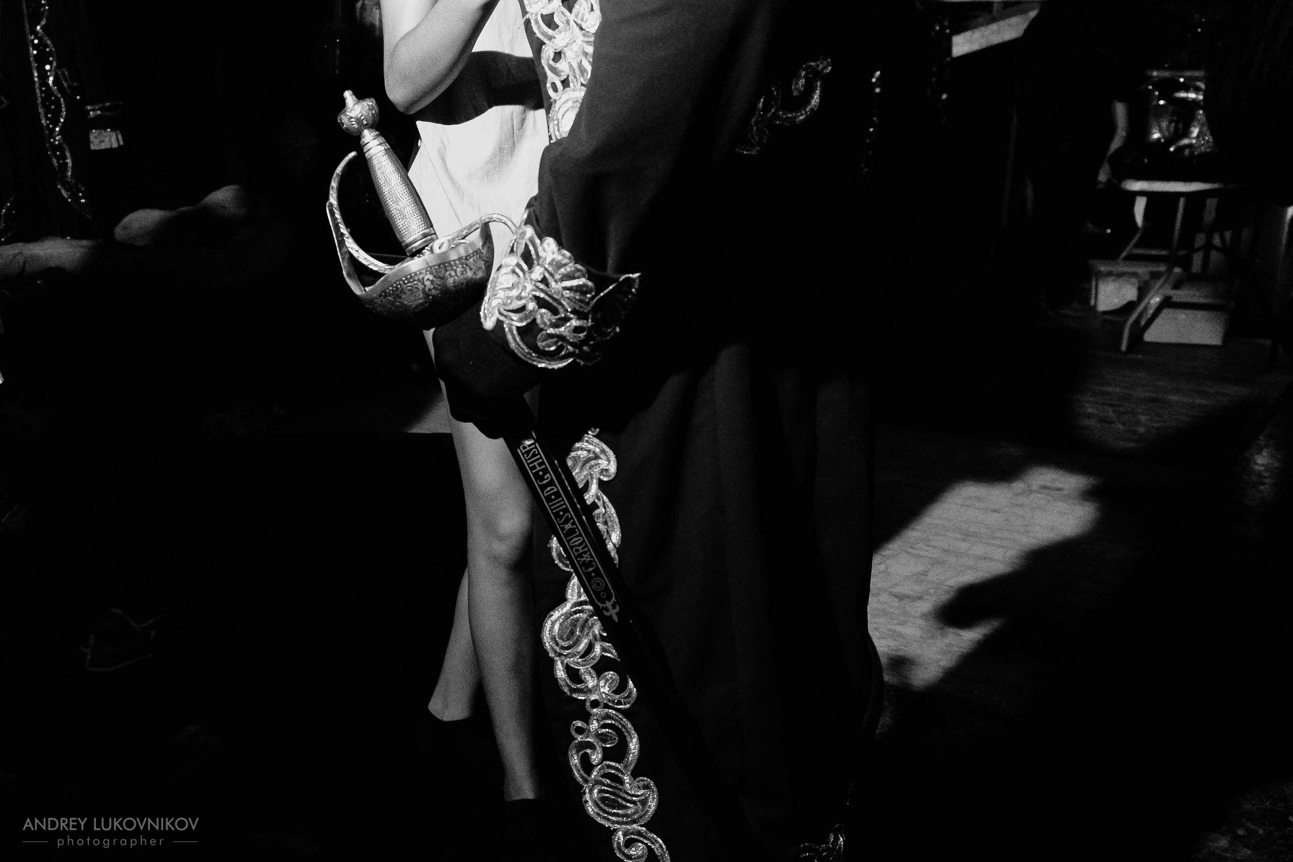 Sesión de fotos entre bastidores en El Circo Encantado: la vida de los artistas tras bambalinas