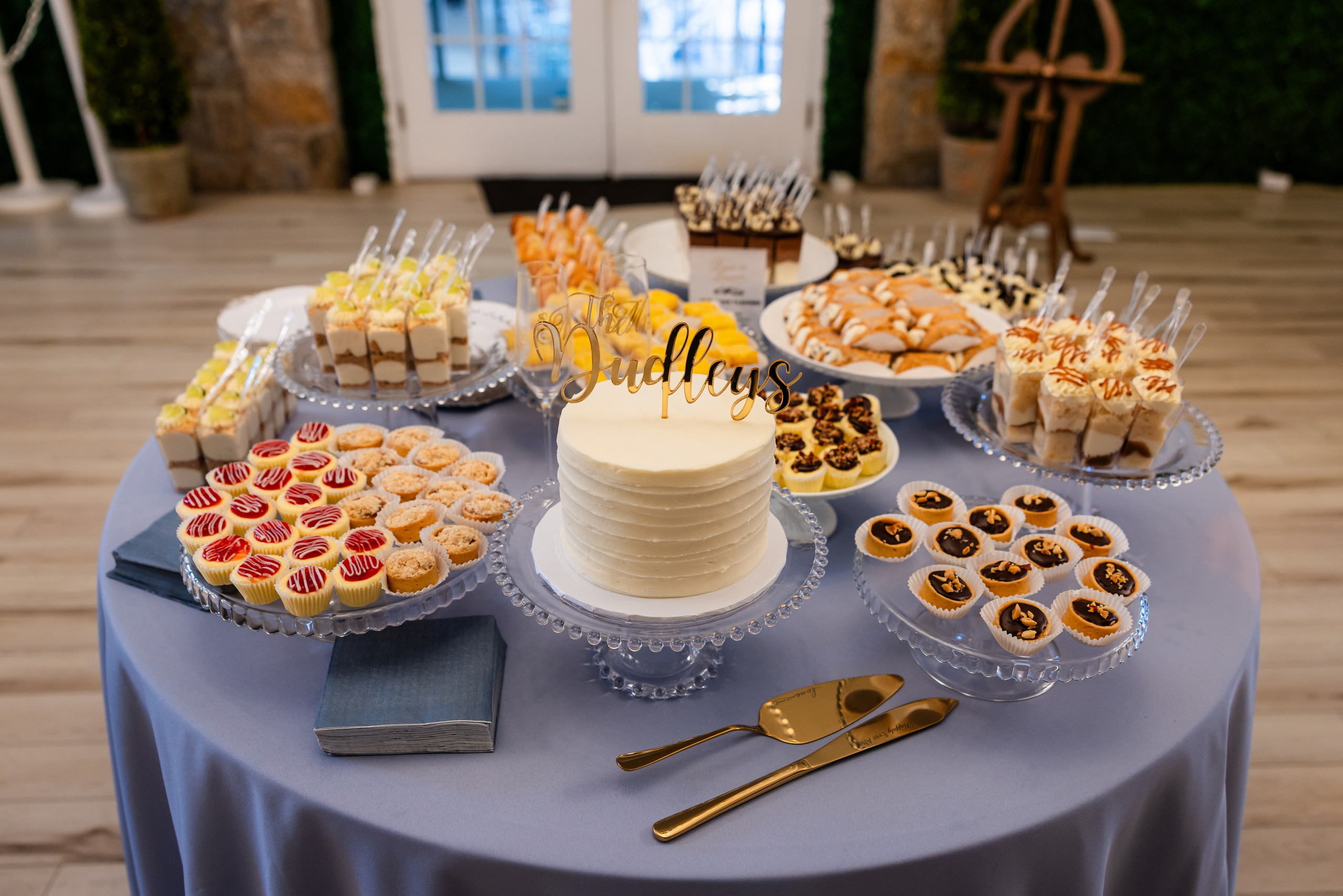 Lester & Annalise’s Romantic Summer Wedding at Gassaway Mansion in Greenville, SC. Wedding and portrait photography in Greenville SC