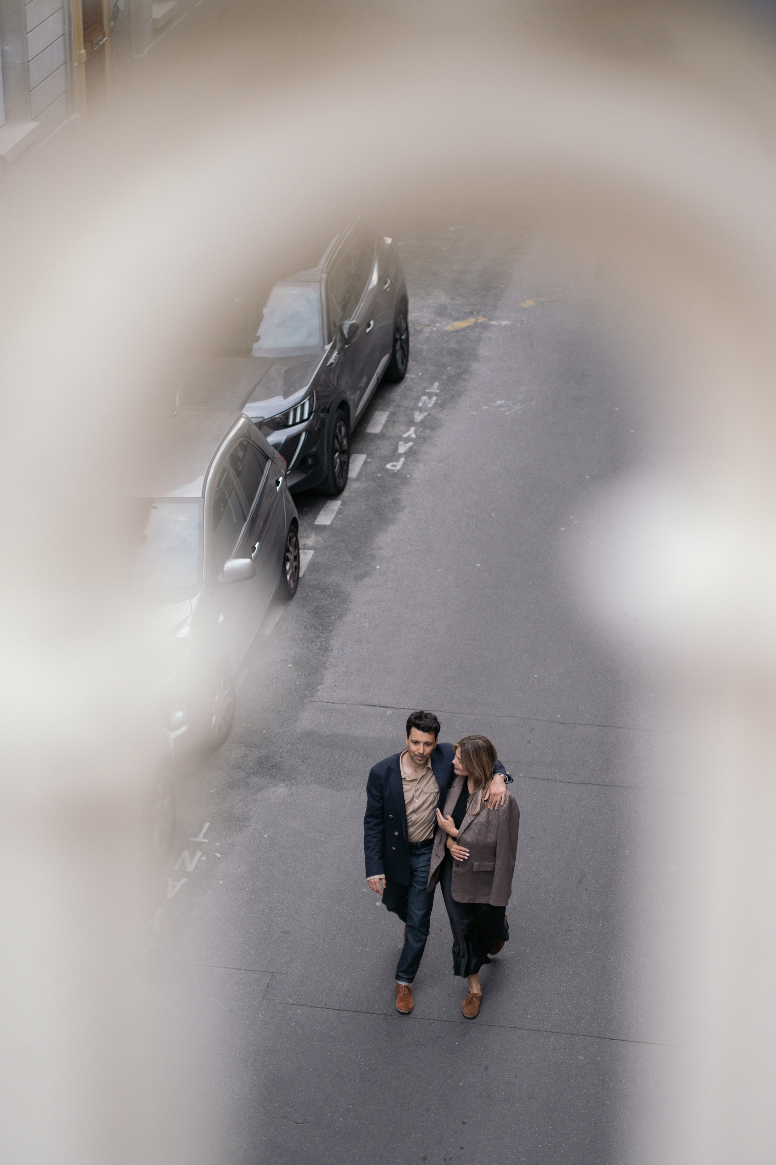 фотосессия в жилом районе Парижа