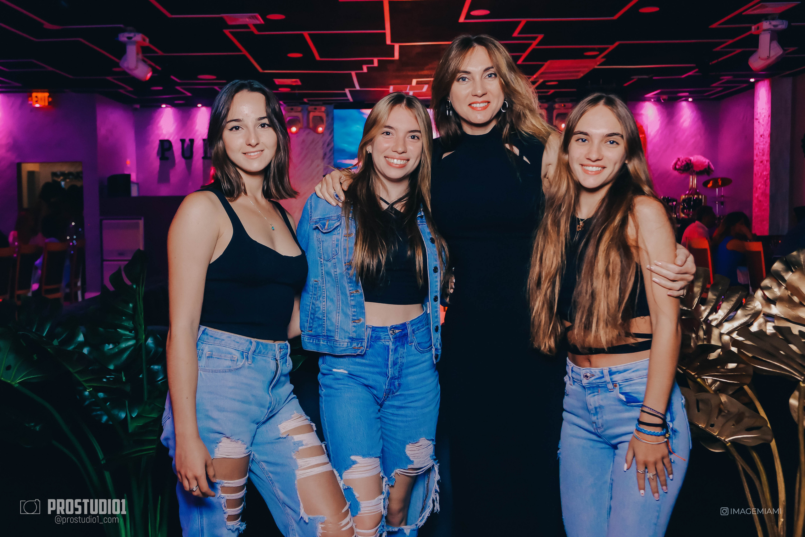 Photo & Video in Miami, Sunny Isles, Hallandale, Aventure. Photo & Video Production Studio #1