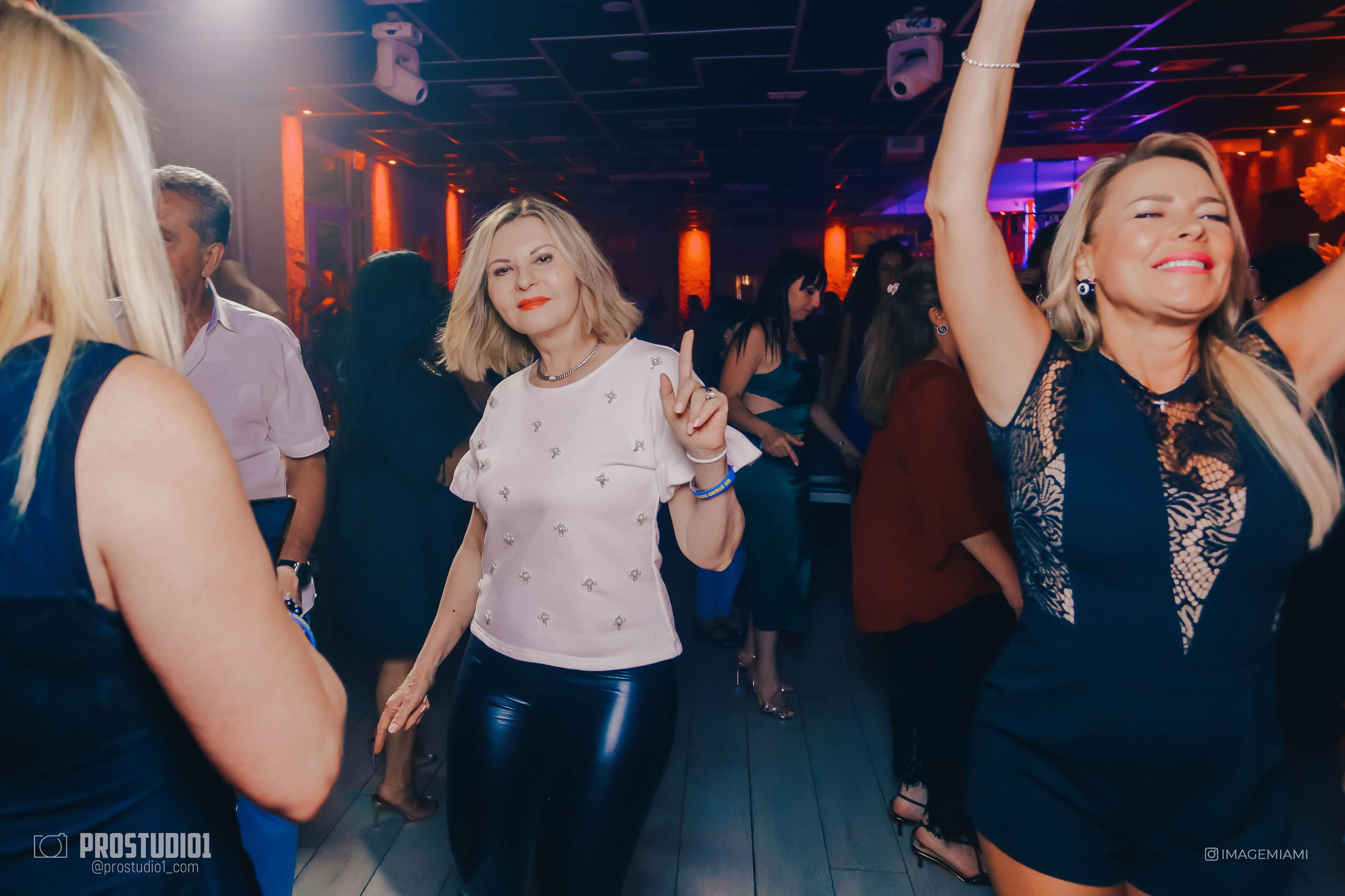 Photo & Video in Miami, Sunny Isles, Hallandale, Aventure. Photo & Video Production Studio #1