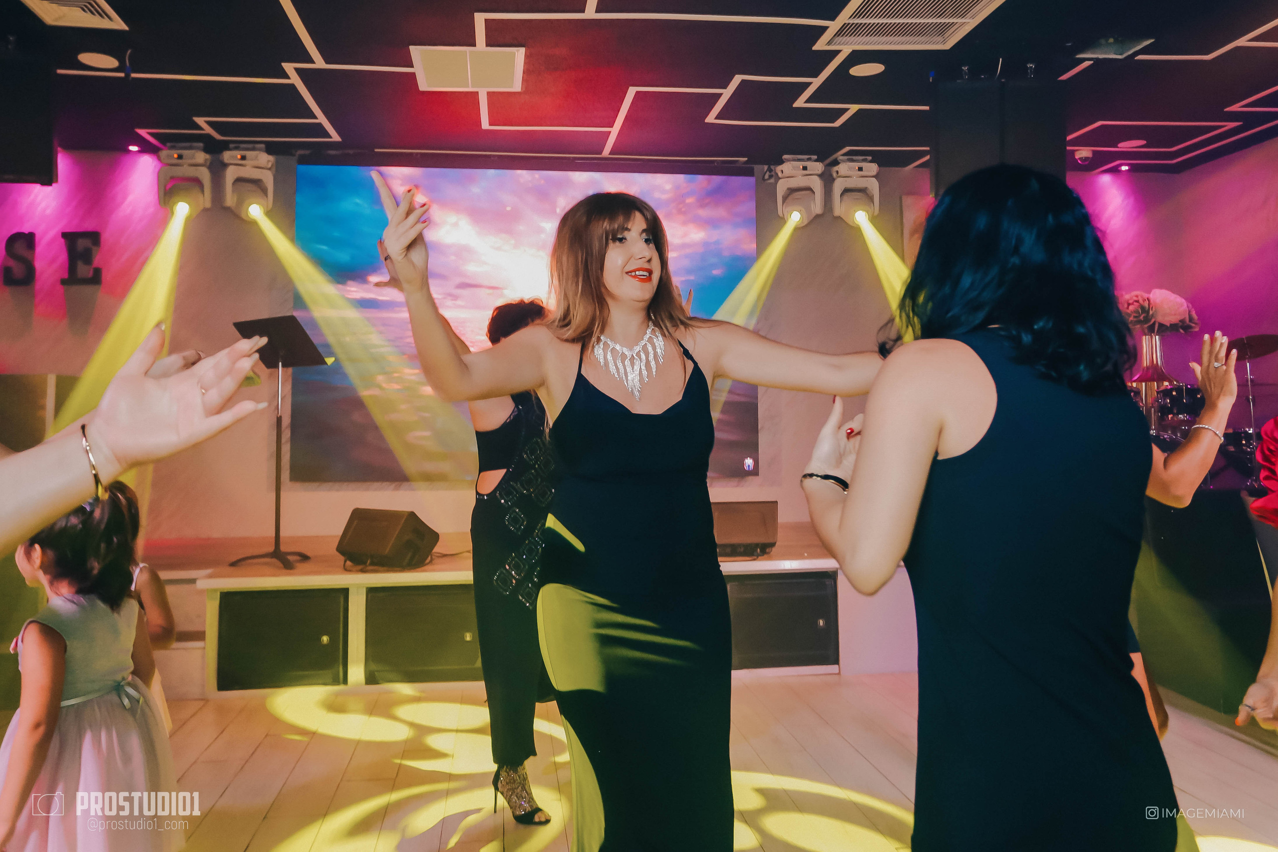 Photo & Video in Miami, Sunny Isles, Hallandale, Aventure. Photo & Video Production Studio #1