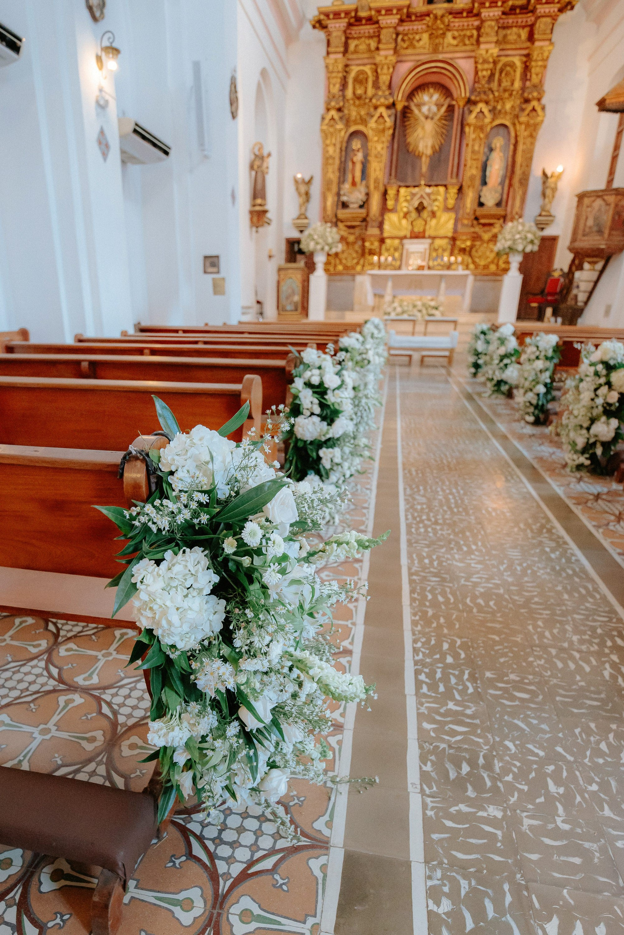 Cindy + Garrett | Destination Wedding Photos in Cartagena 2025 – César Vanegas Photography. César Vanegas Photography | Wedding & Travel Photographer | Cartagena, Colombia