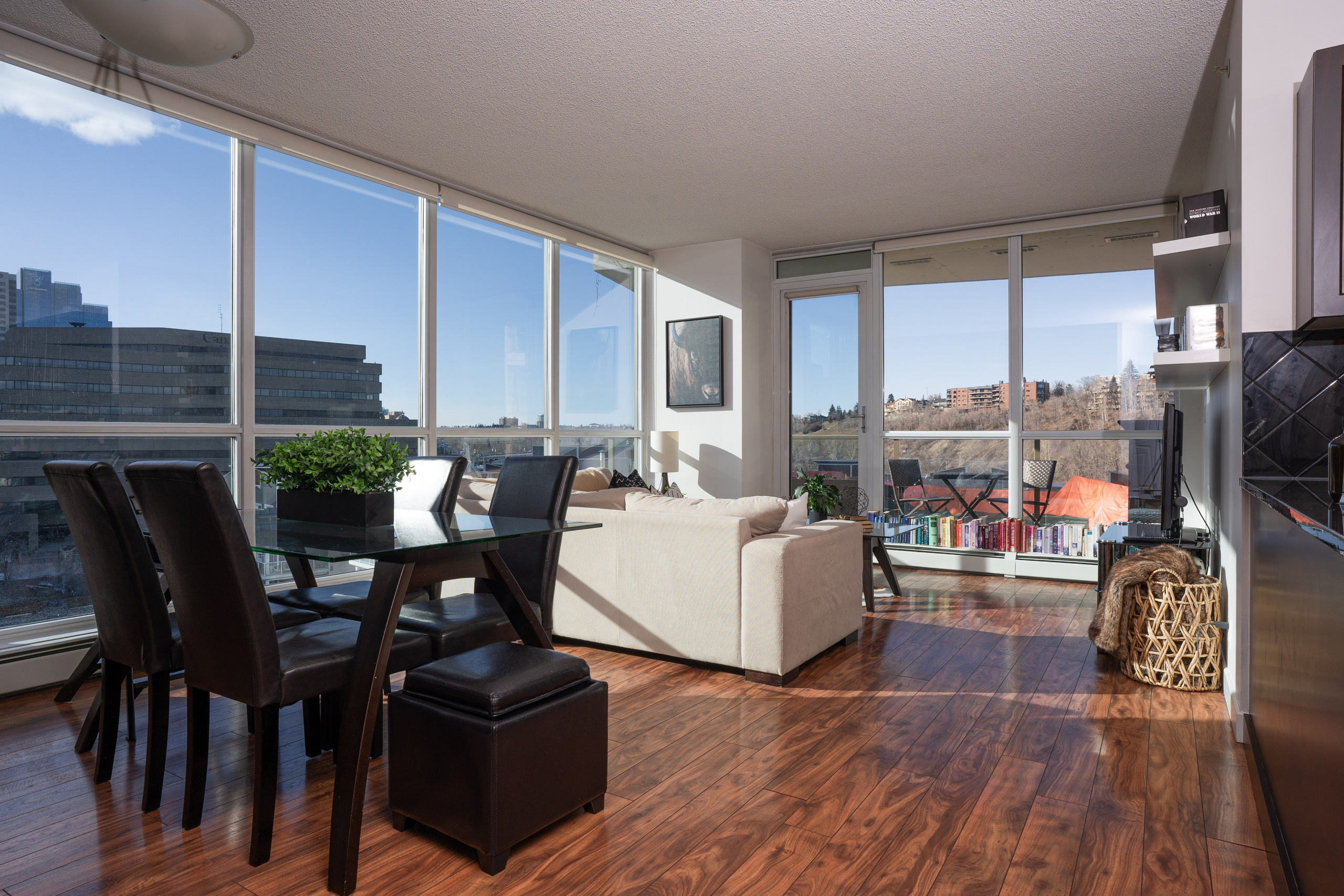 Real estate. Production Services NV Visual