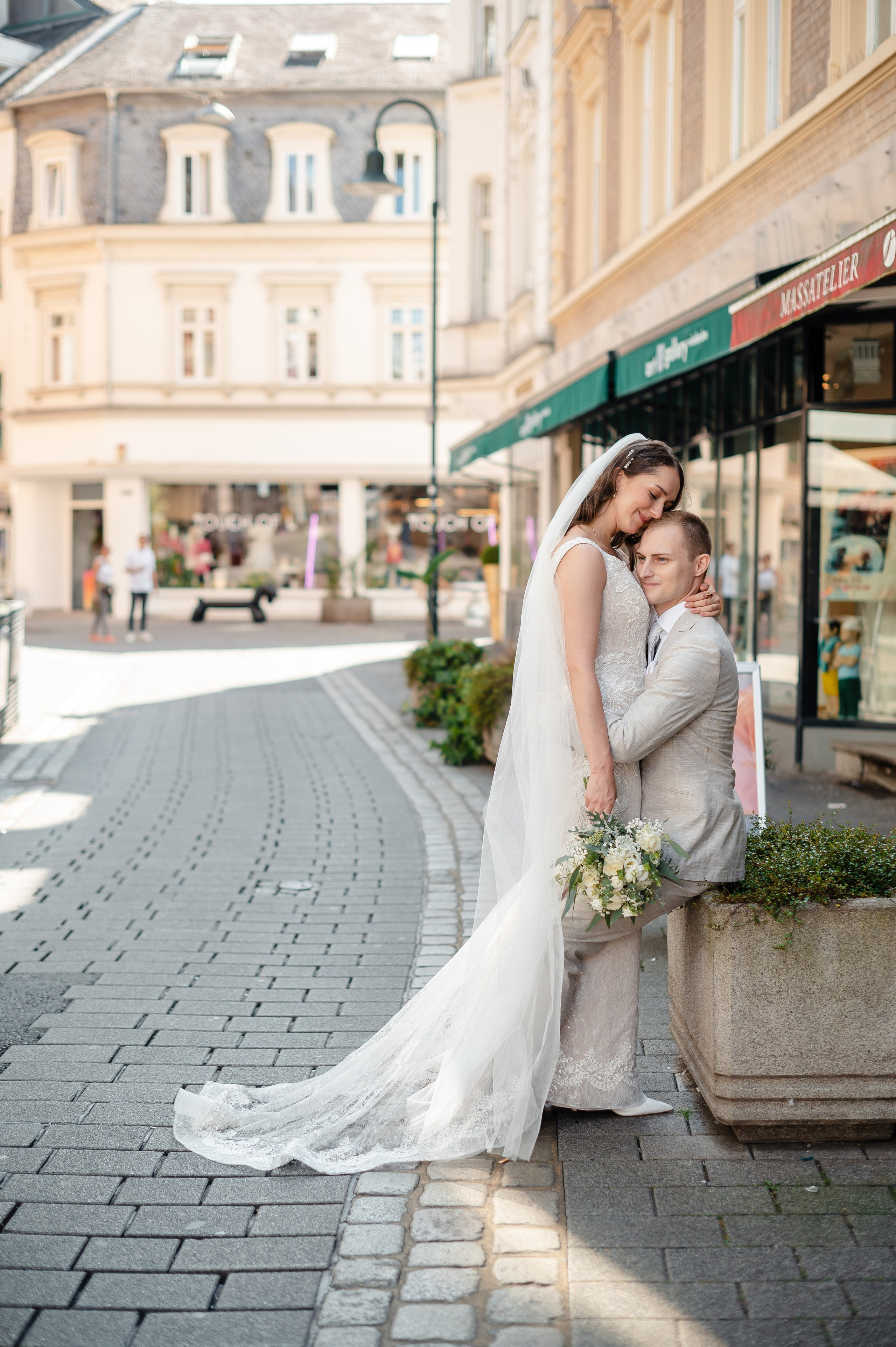 Hochzeitsfotografie in Wiesbaden | Rathaus, Neroberg & Weinberge