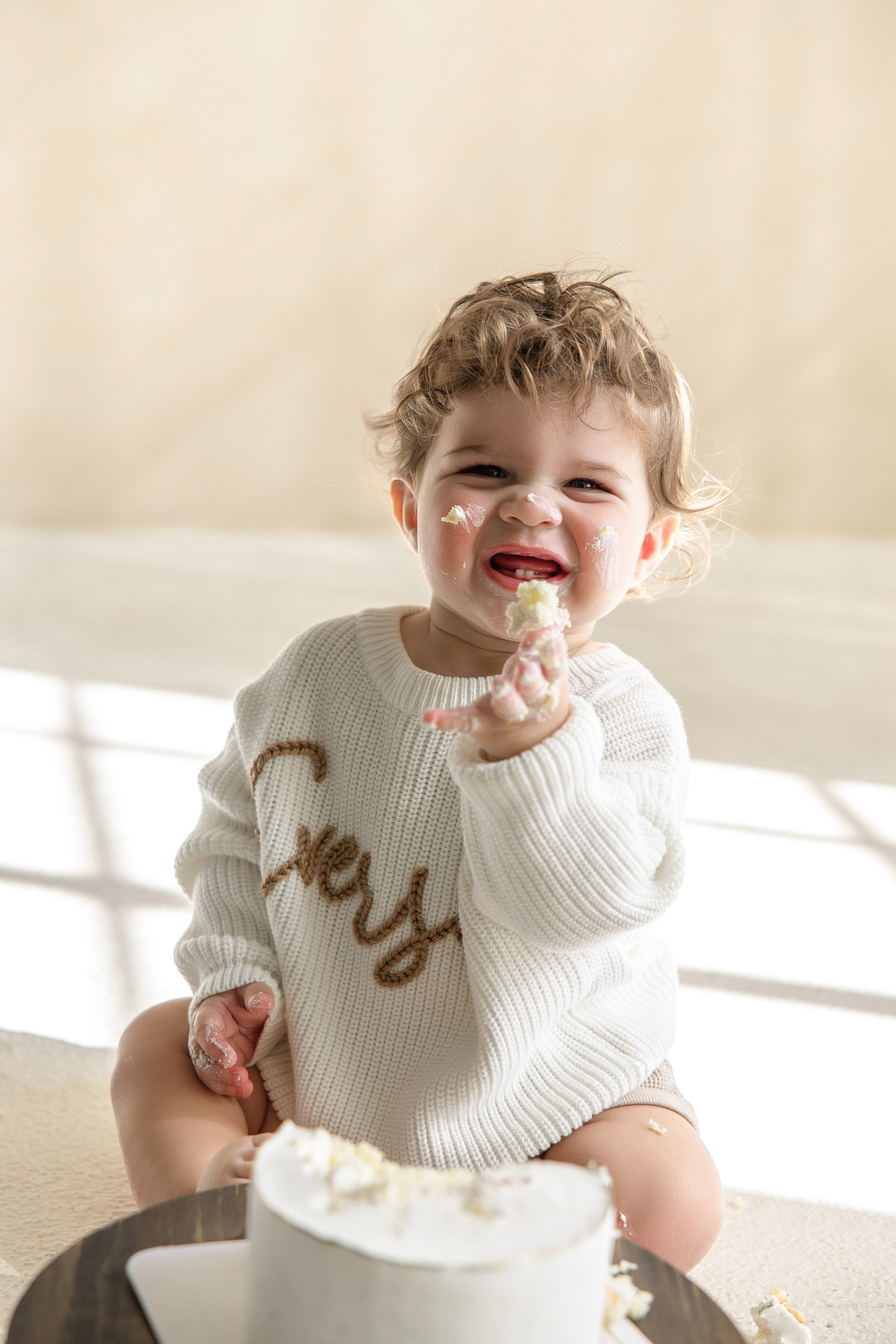 Baby cake smash photography in Toronto