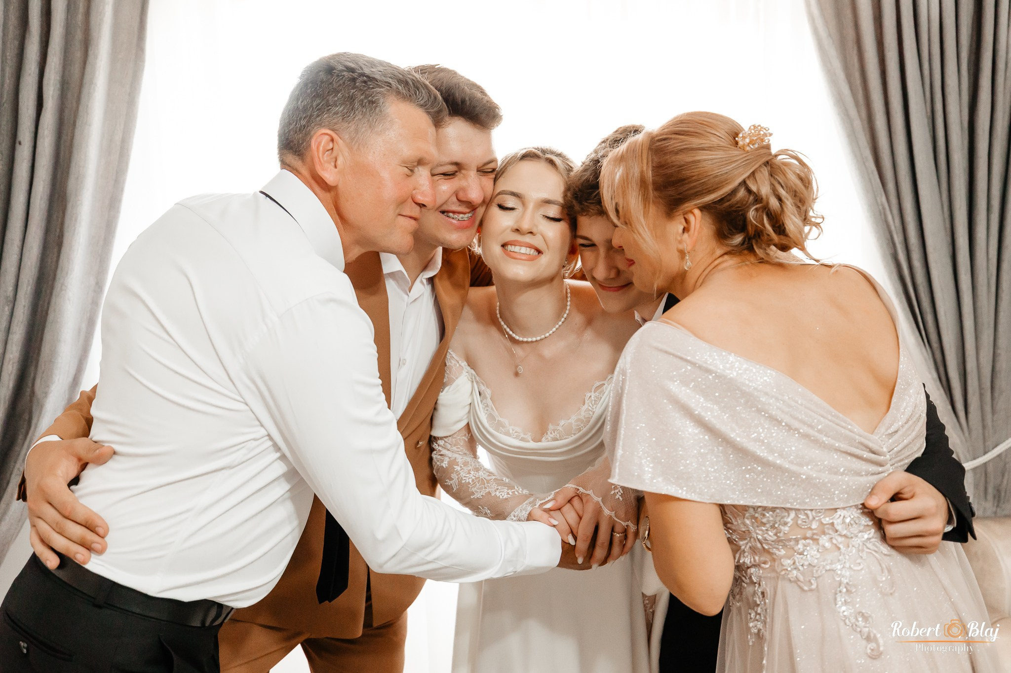 Georgeana & Iulian. Robert Blaj - Fotograf Nuntă Iași