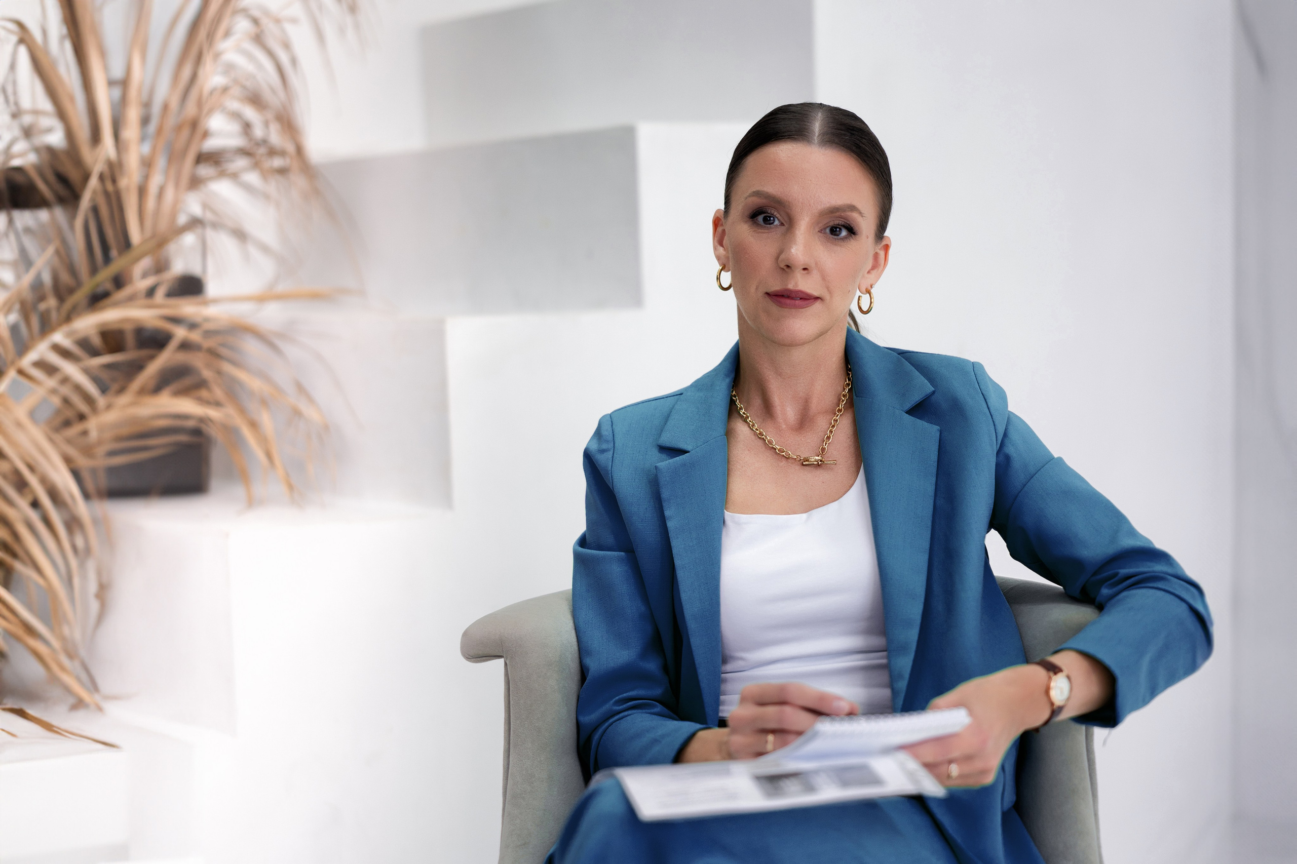 How a Photographer Helps Build Your Personal Brand — Abu Dhabi Branding Photographer. Mariia Safronova is your photographer in Abu Dhabi and Dubai