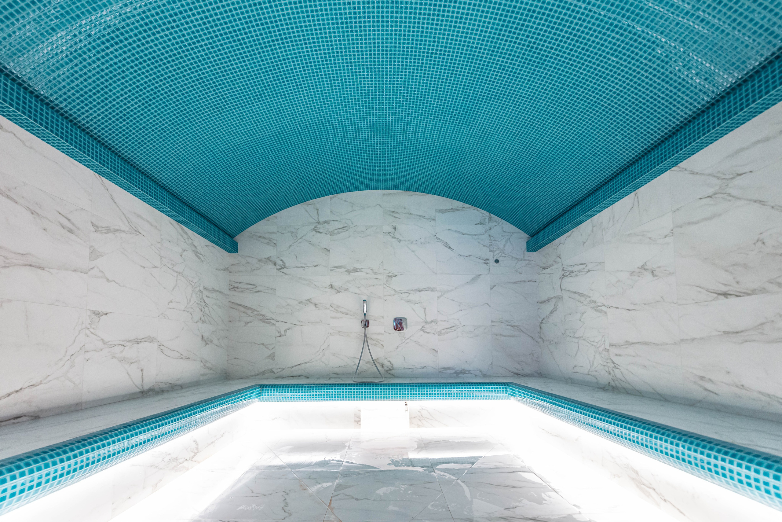 DDX Fitness в Место встречи Киргизия. ФОТОГРАФ МЕКСИКА КИНТАНА-РОО