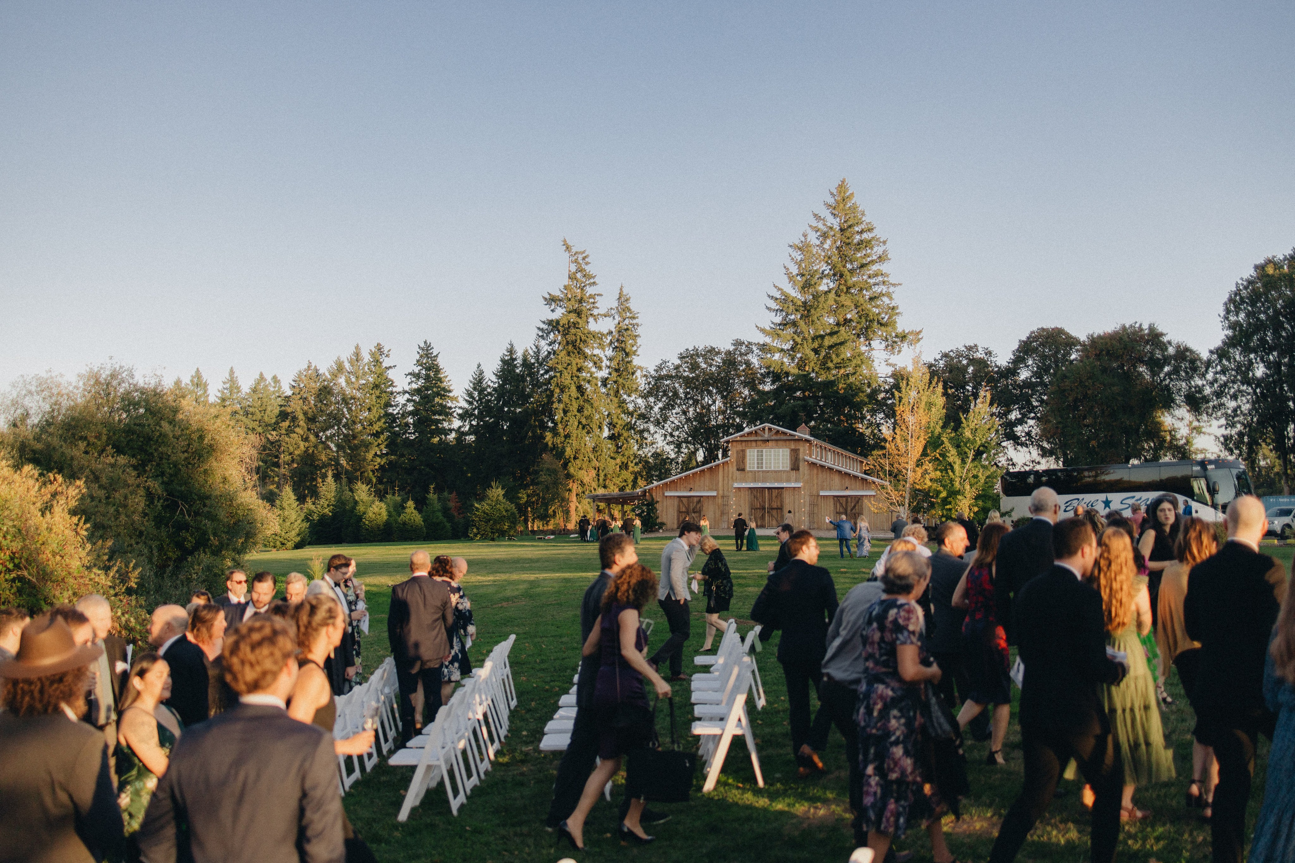 Wedding Photography at Portland Oregon | Jessie & Isaac's Session by Georgy Shishkin | Capturing Moments in Portland, Seattle, Bend & Oregon. Capturing Love in the Heart of the Pacific Northwes