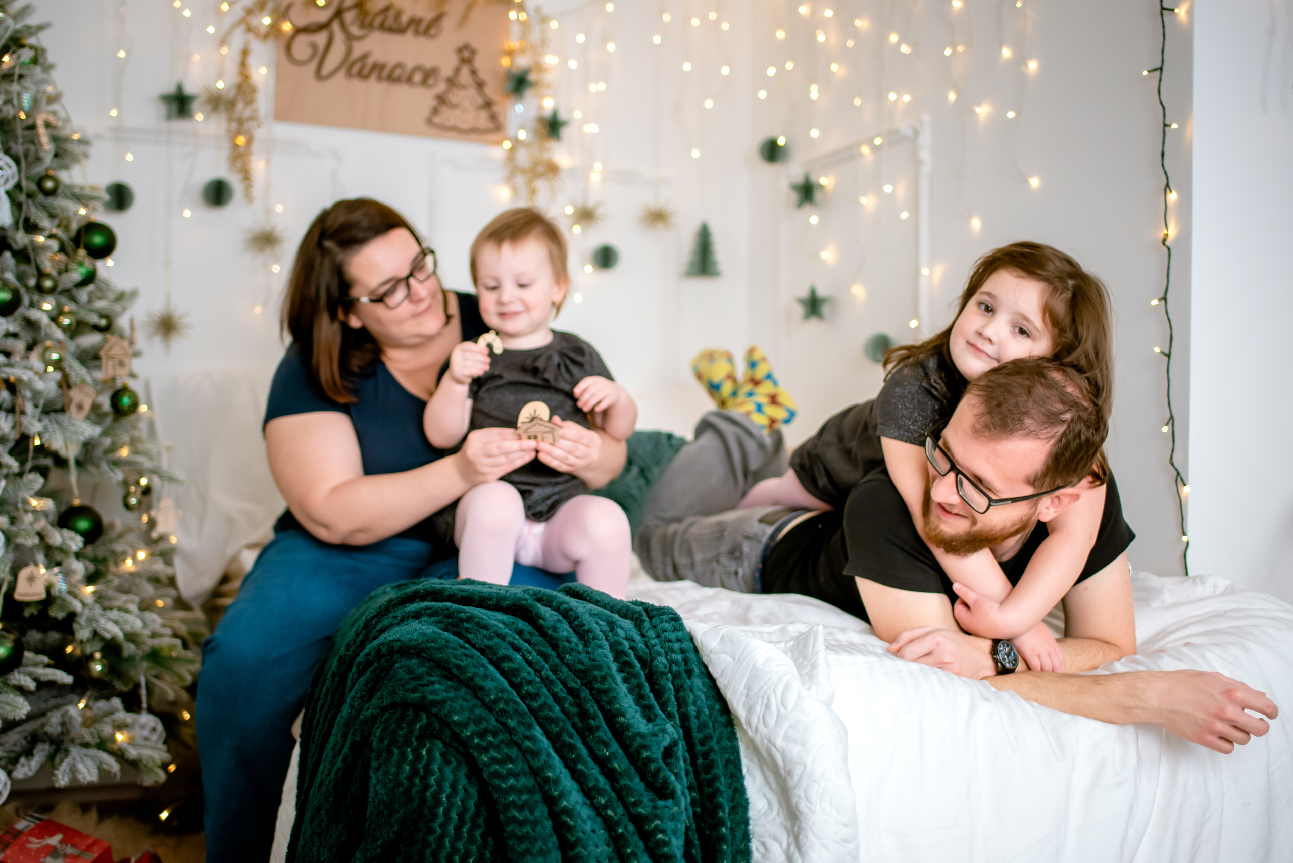 Vánoční rodinné focení Brno. Lifestyle, wedding and family photographer