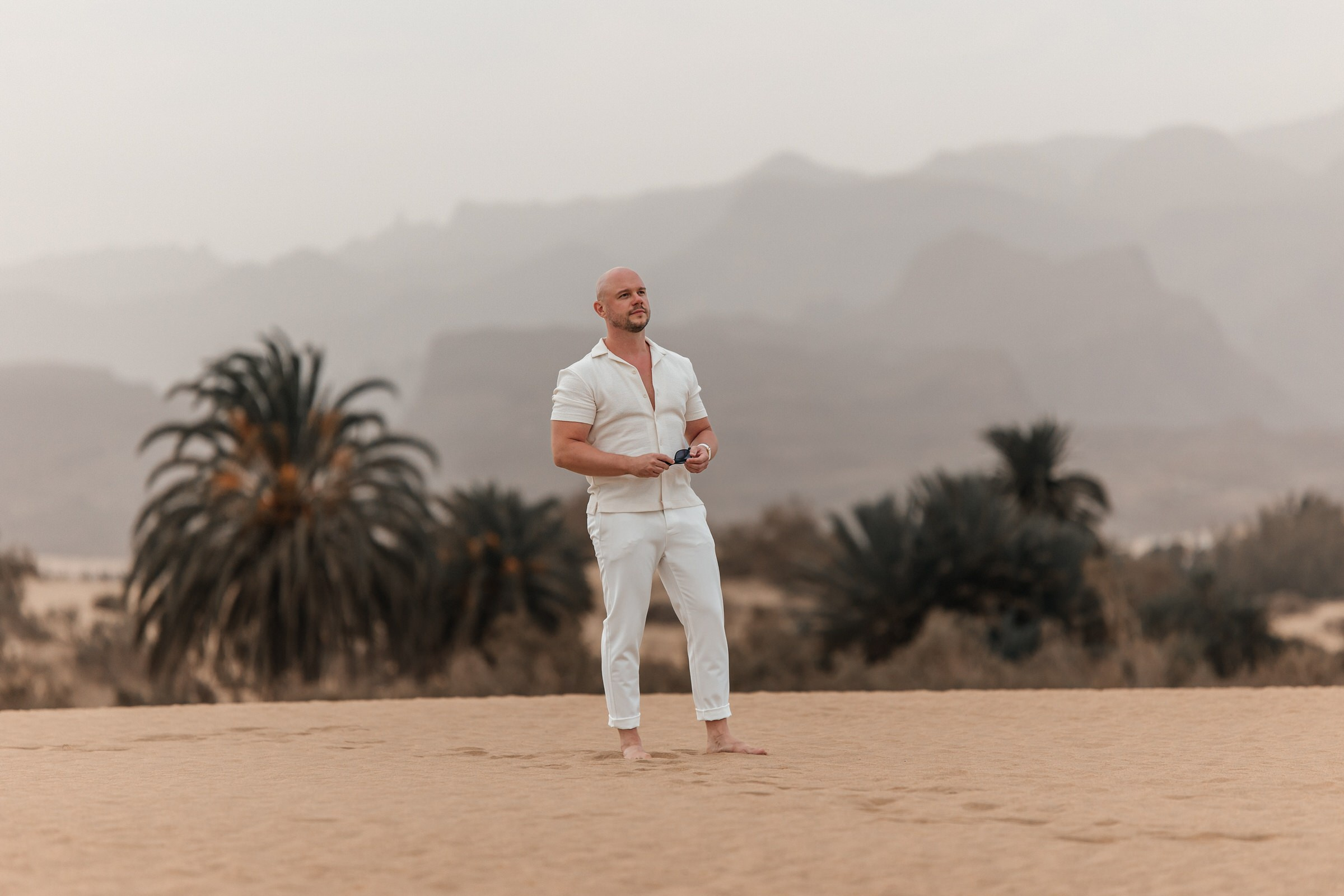 Solo Traveler Photographer in Gran Canaria | Book a Professional Session