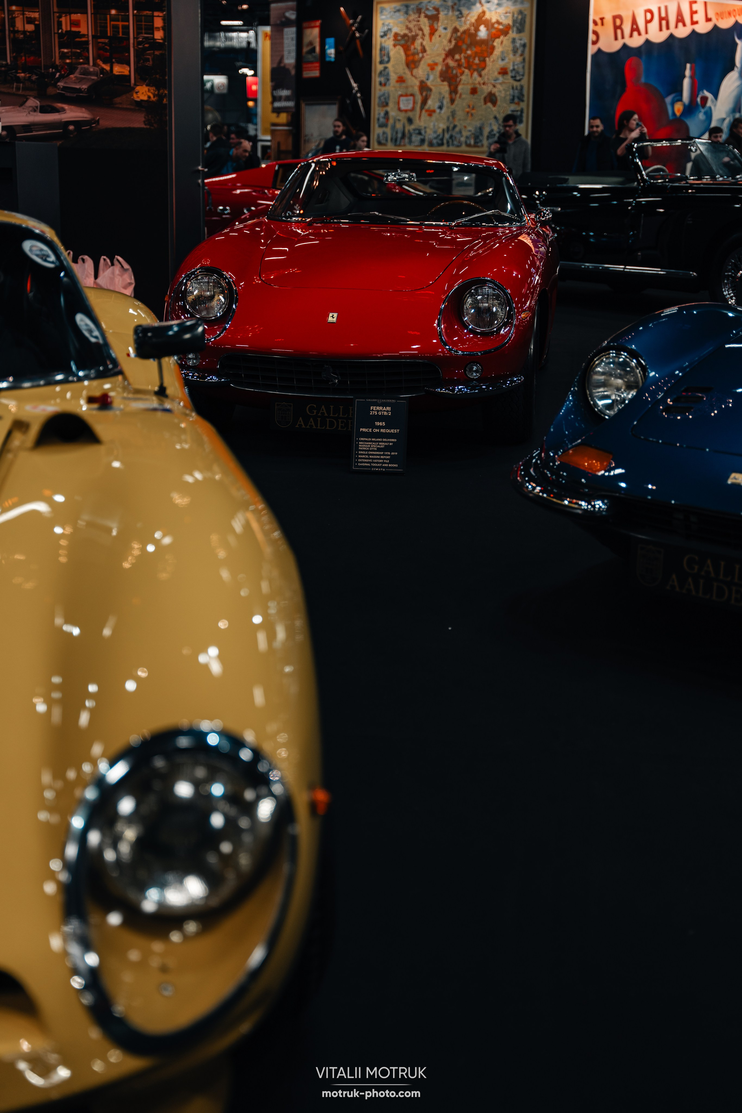 Retromobile-2024. Photographe de voitures à Paris — Vitalii Motruk