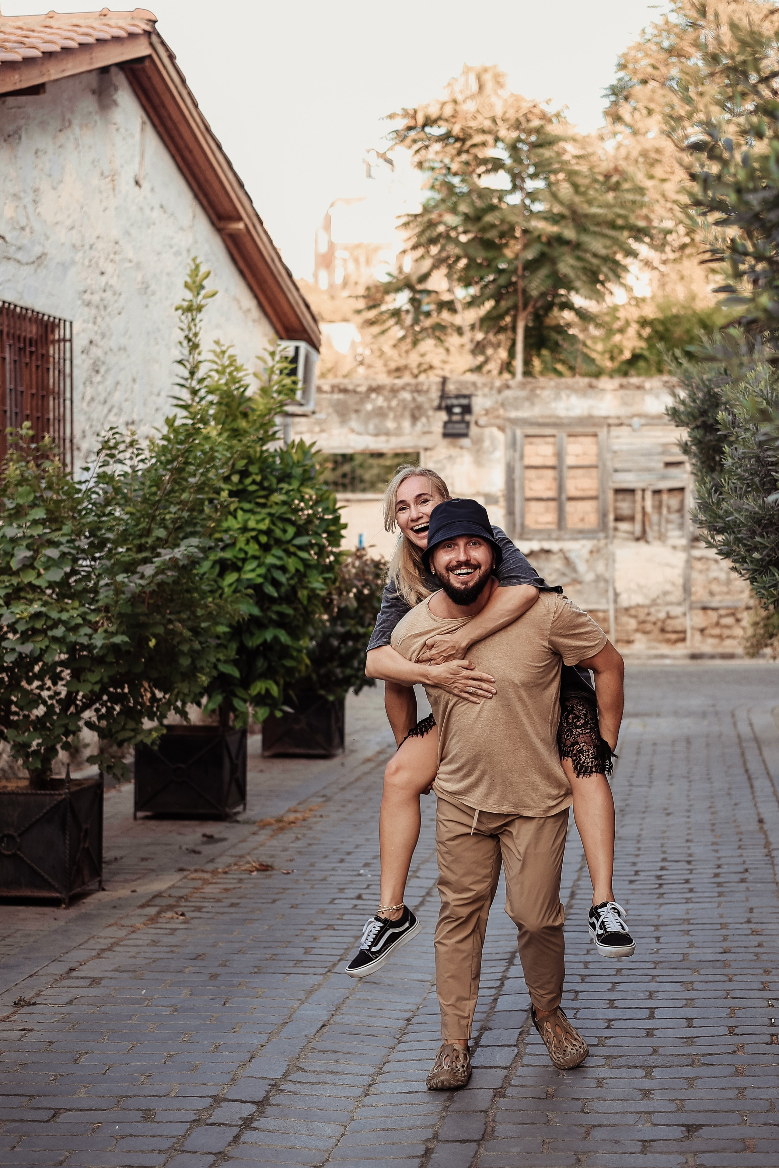 Photoshooting in old town of Antalya. Photographer in Turkey, Antalya, Kemer, Belek, Side, Kas, Fethiye