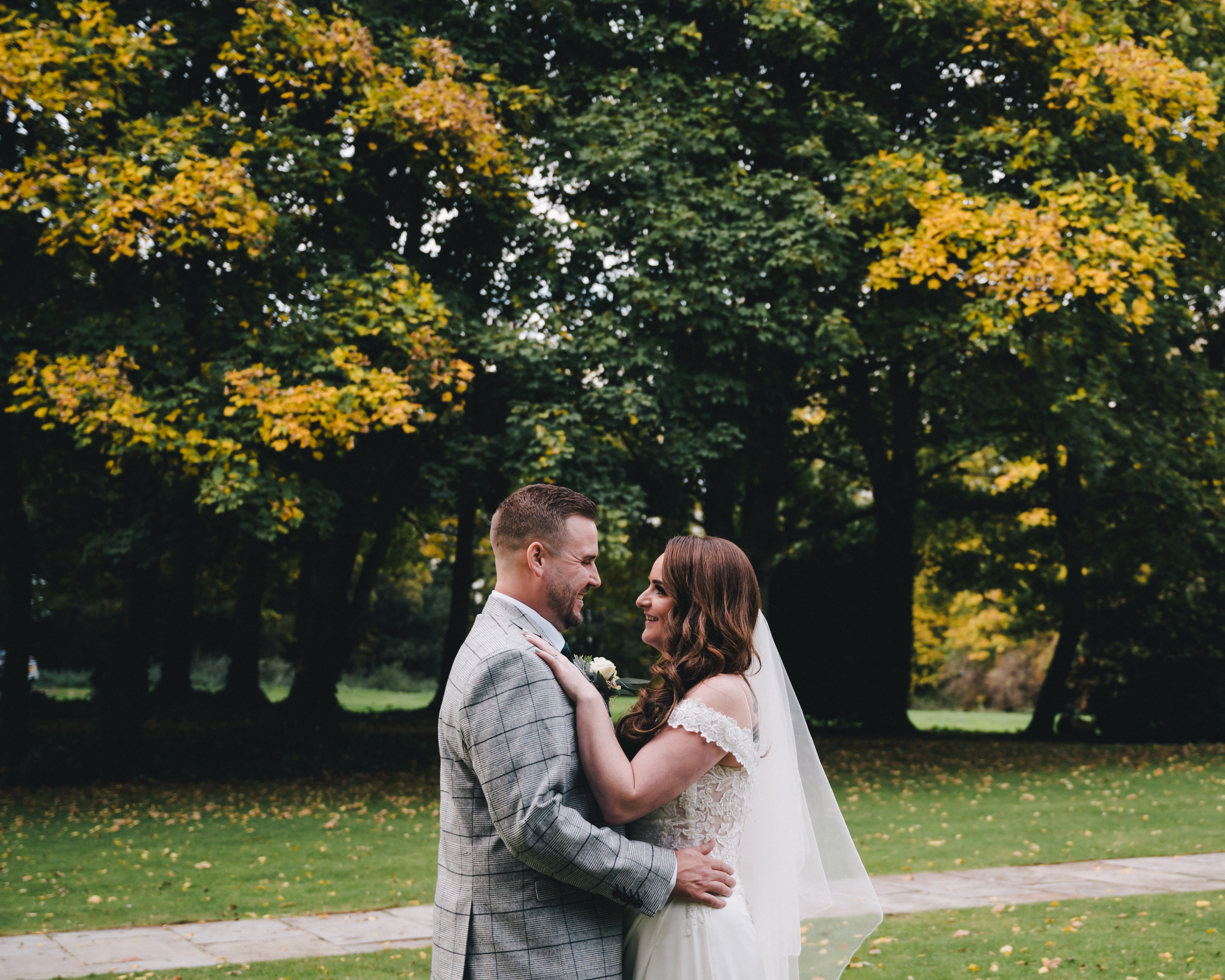 Sheffield's premier wedding photographer captures the magic of Aston Hall"
