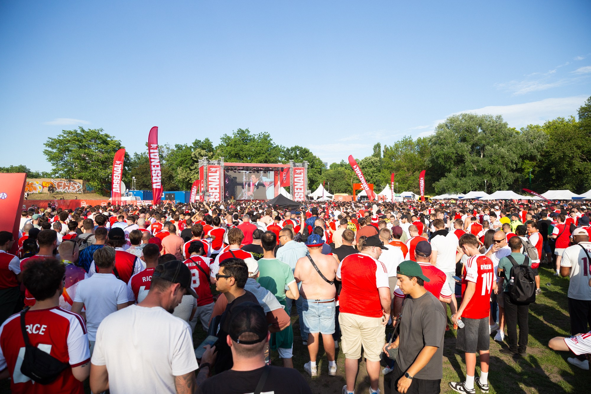 UEFA Champions League Final. Arsenal vs PSG. Budapest 2026. Arsenal Fan Zone. Photographer in Budapest — Yura Knyazev