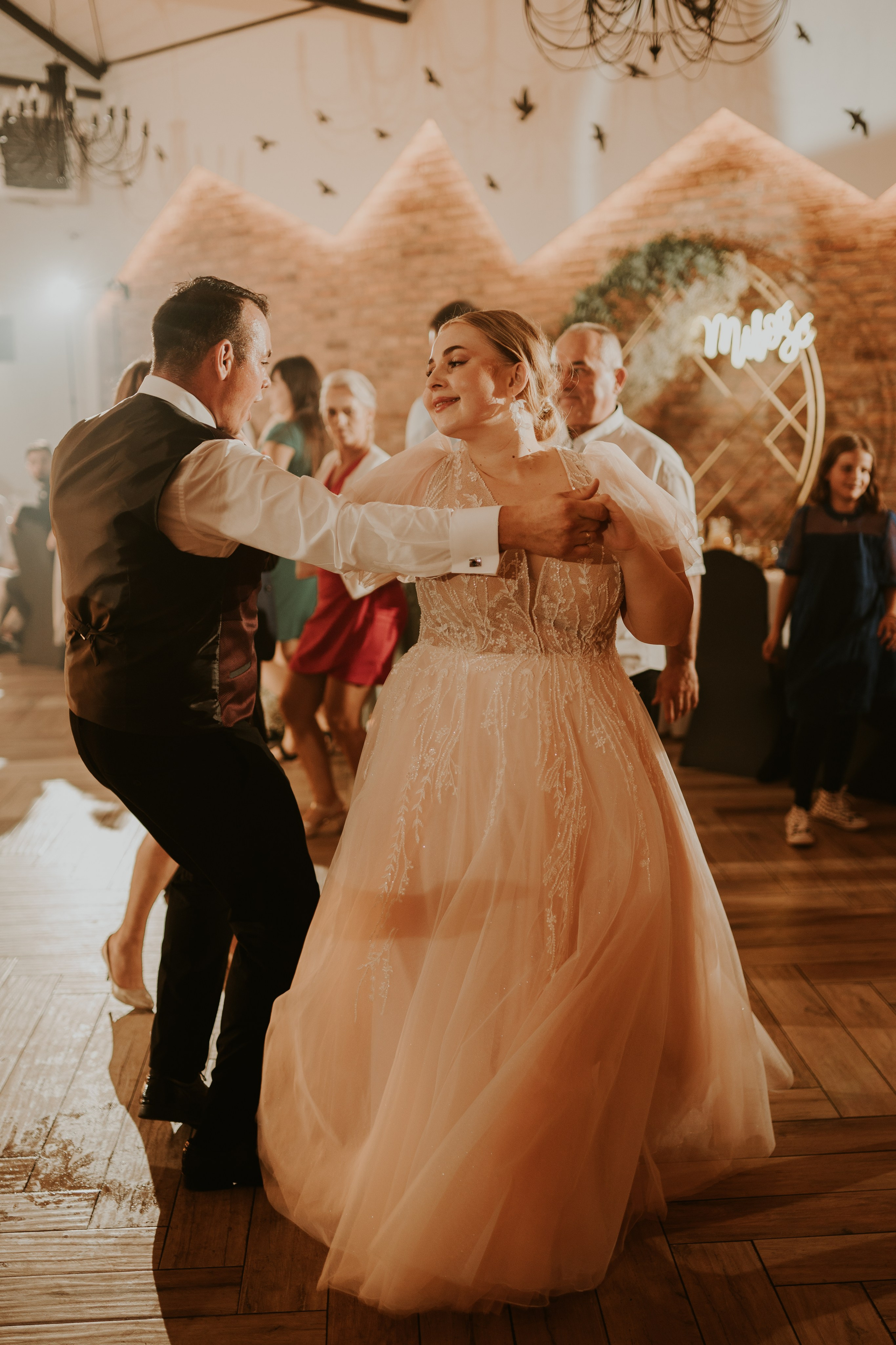 Trzy Drzewa: wspaniała uroczystość Wiktorii i Kamila. Karkowskafoto - fotografia miłości