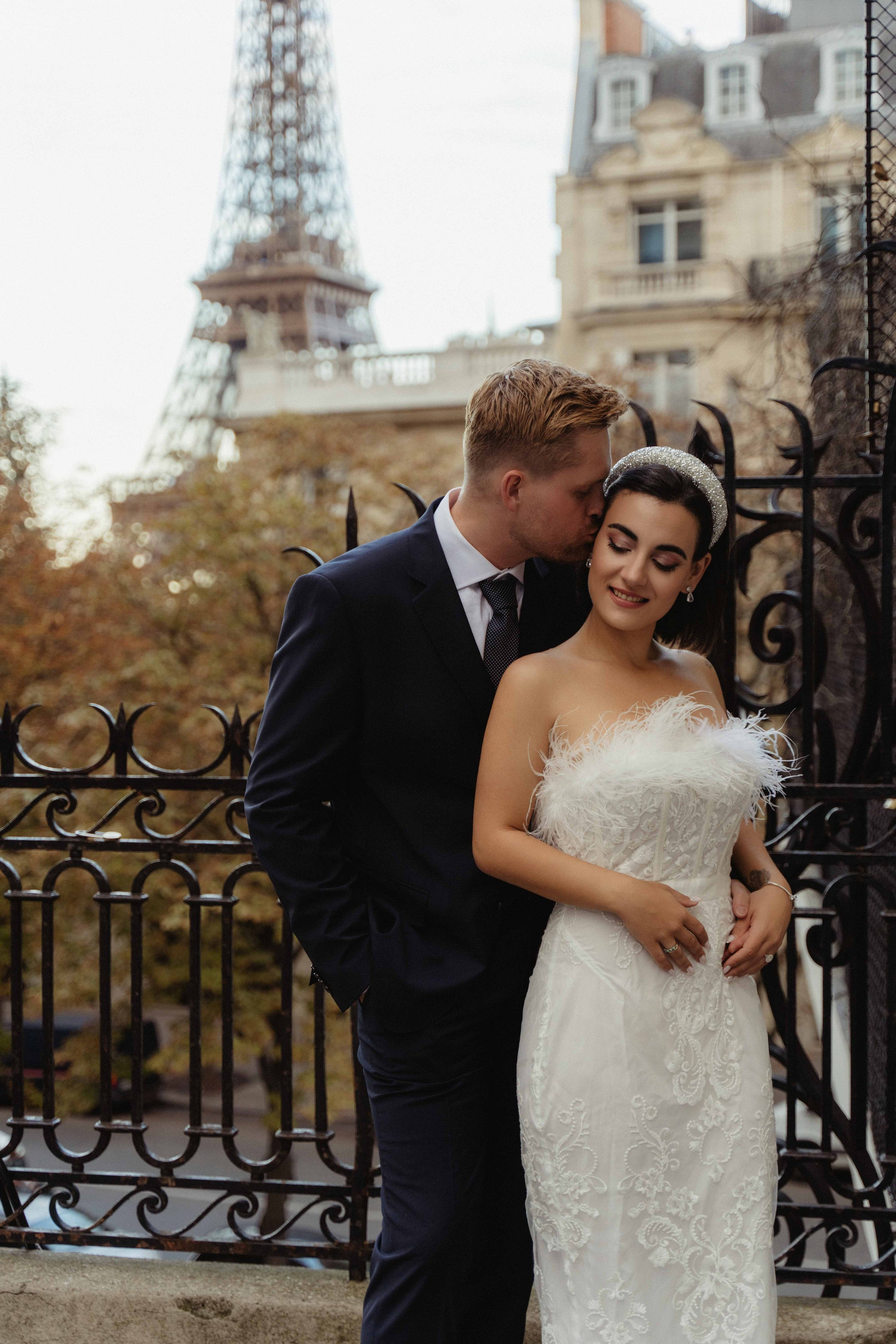 Photographer in Paris|Solo and groups, portraits & content, couples photo-shoot in Paris at the best locations