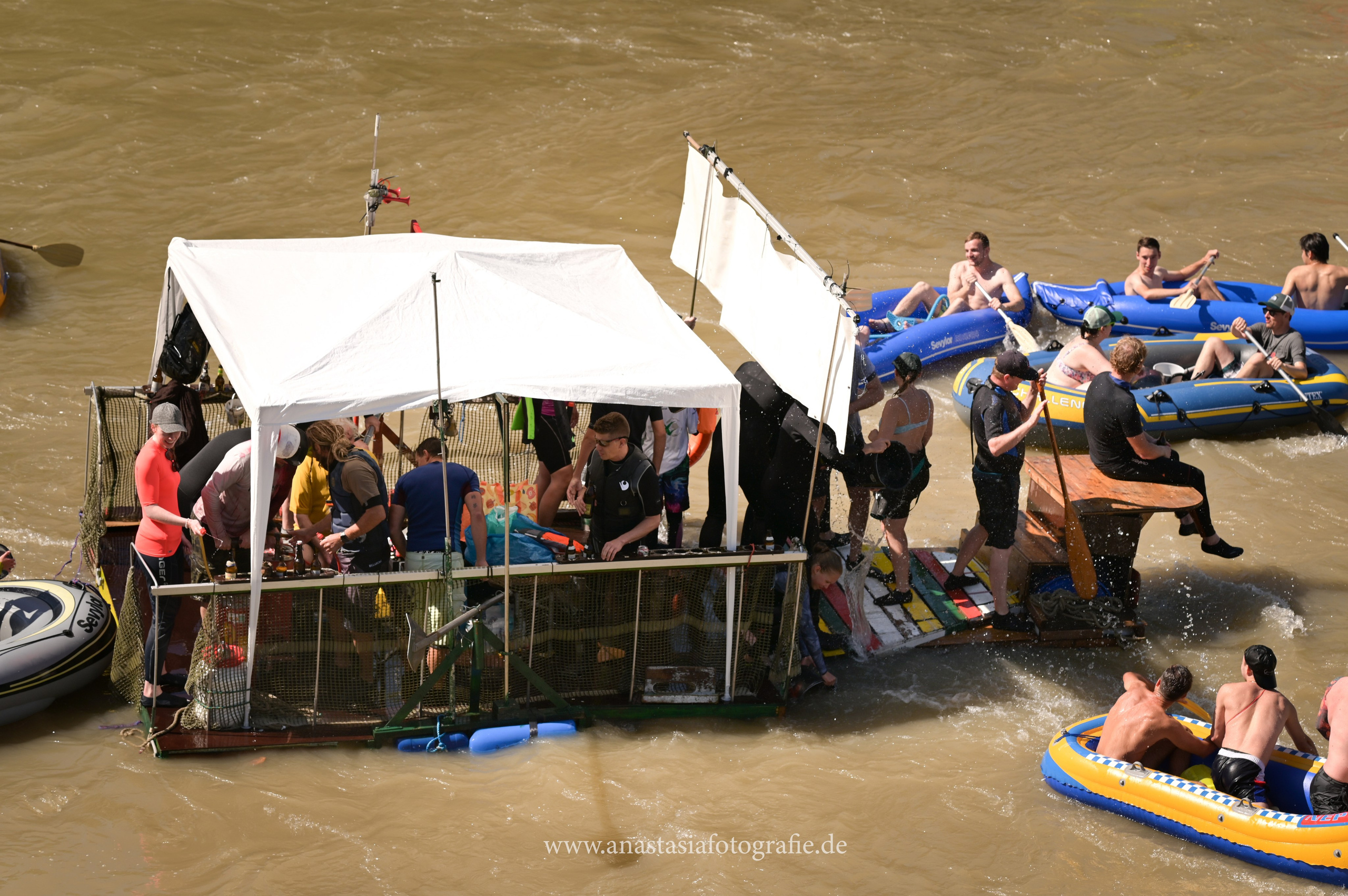 Nabada Ulm 2025. Newbornfotograf Kinderfotograf Ulm Familienfotograf Anastasia Neu-Ulm
