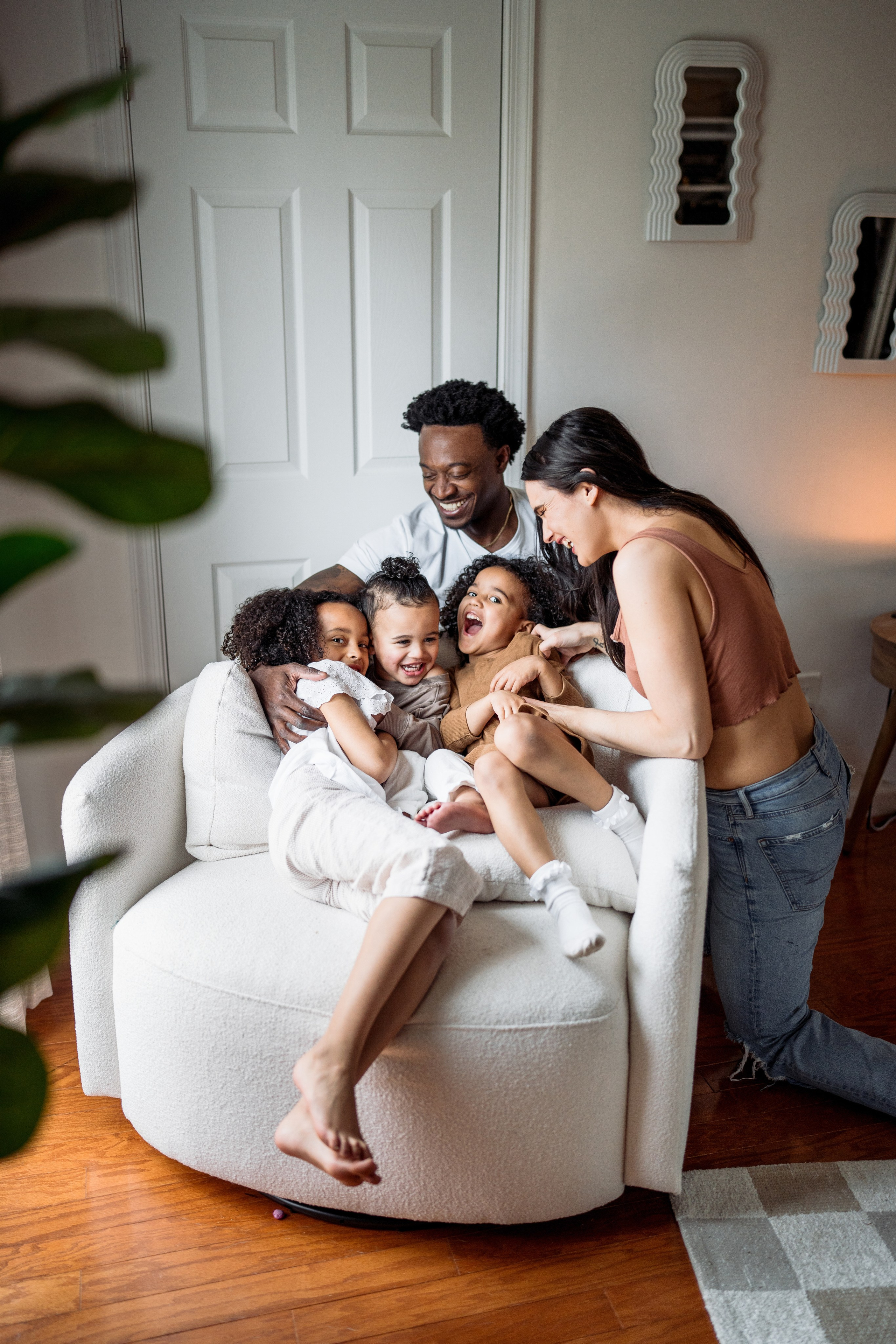 Lifestyle Family Photography – Natural & Candid Moments. Alisa Tant — Family and newborn photographer Bucks County, Montgomery county, Philadelphia, NJ