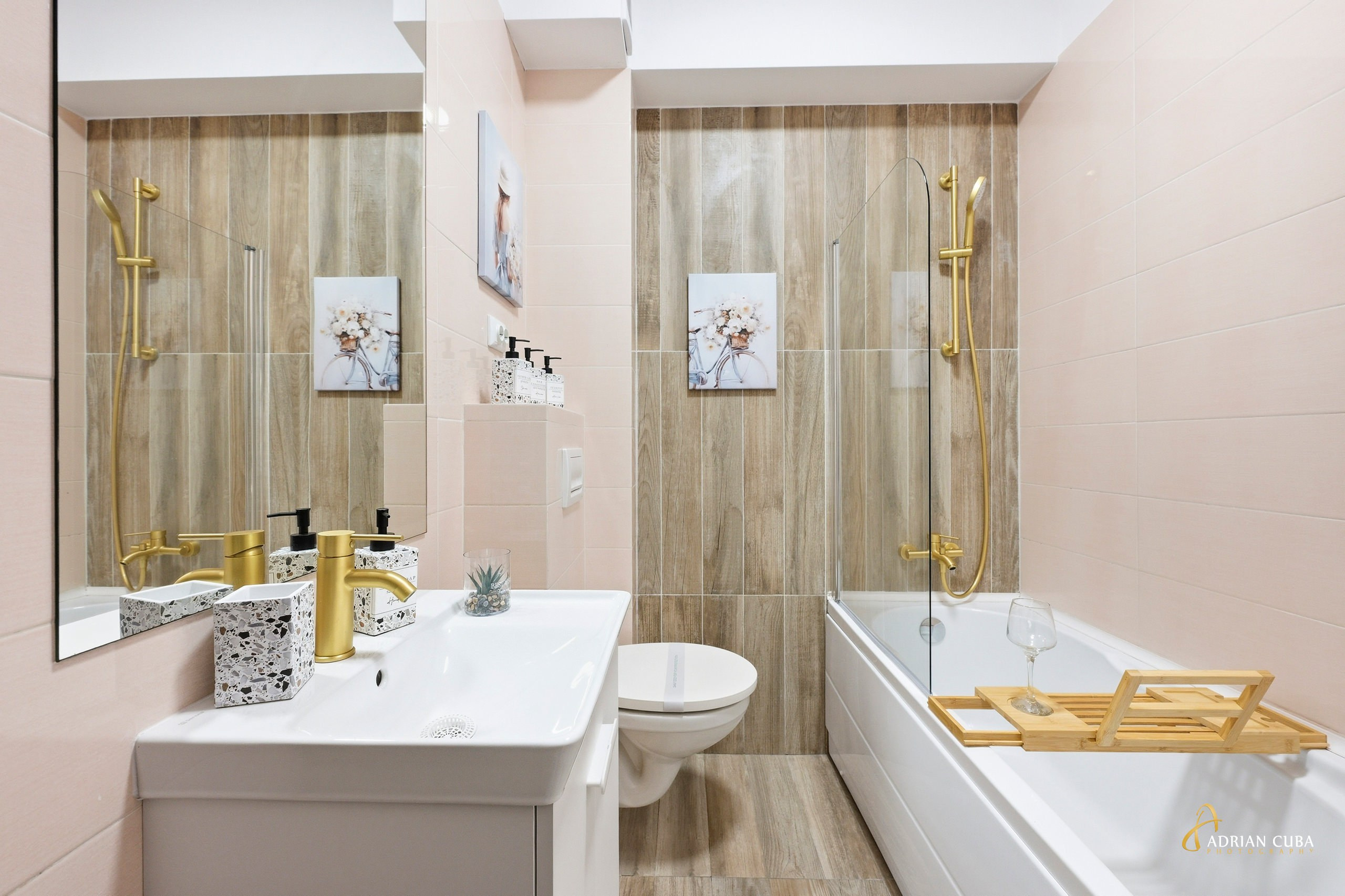 Fotograf Imobiliare Iași | Adrian Cuba — Arhitectură & Airbnb