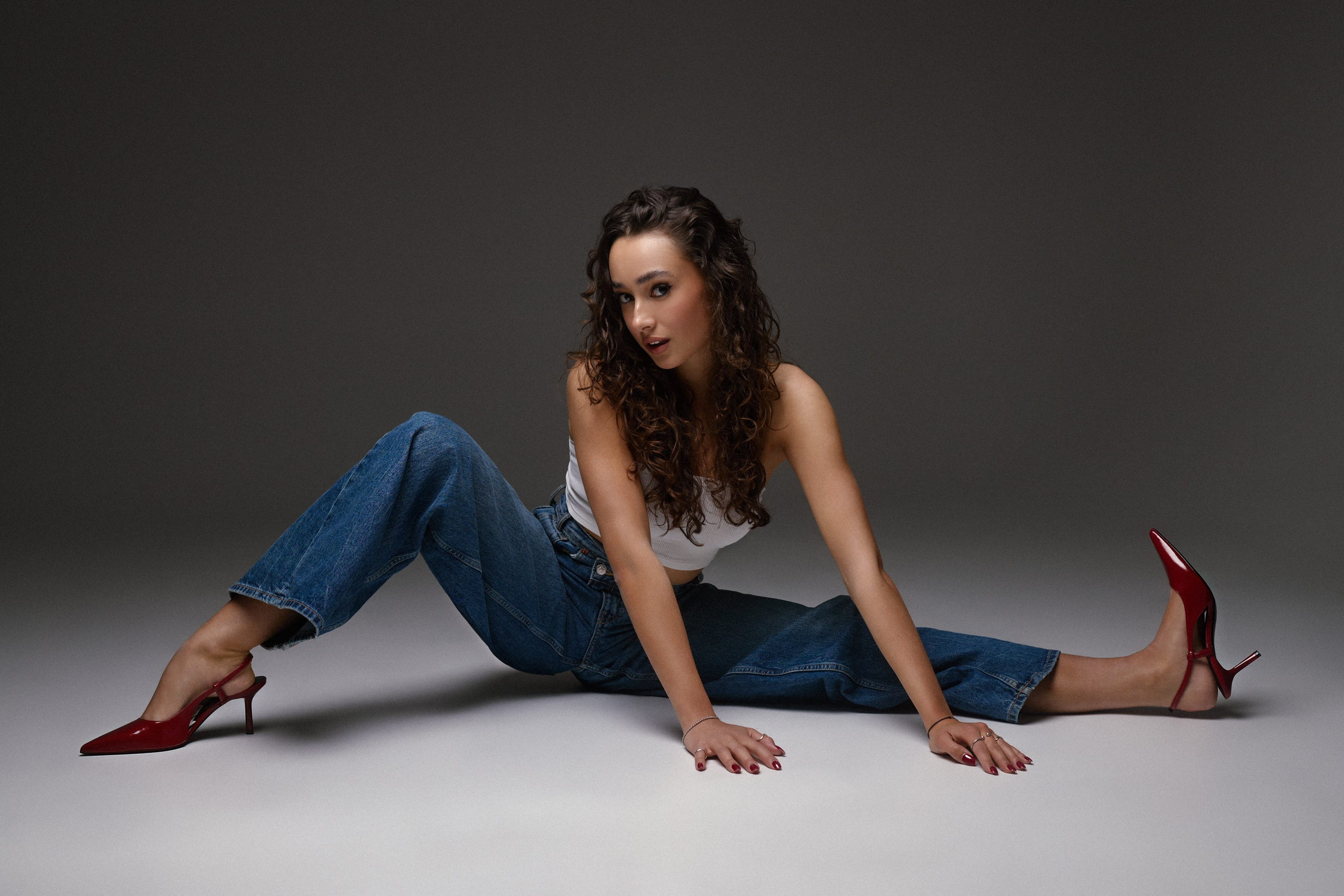 Profesionalus fotografas Vilniuje. Asmeninės ir šeimos fotosesijos, vestuvių, krikštynų bei renginių fotografavimas, produktų fotografija