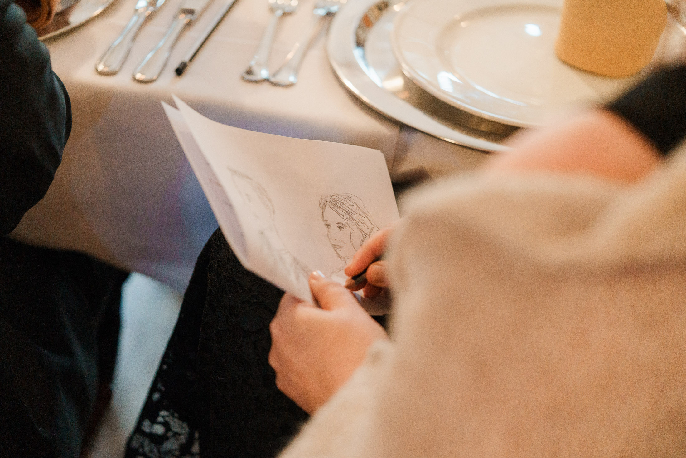 Häät Kiialan Kartanossa: Romanttinen Vihkiminen ja Juhla Kiaalan kartanossa, Viinatehtaalla. Hääkuvaus Porvoo