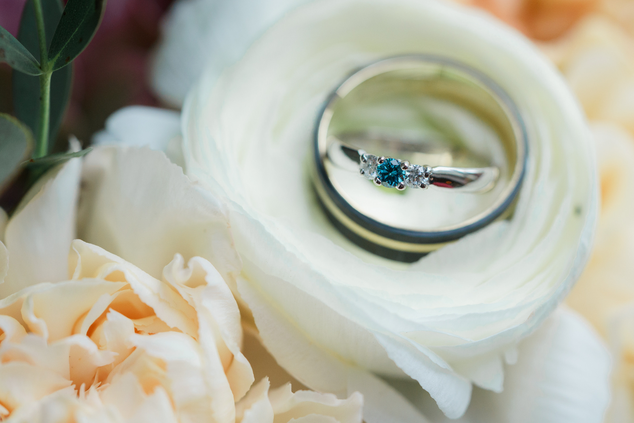 Häät Kiialan Kartanossa: Romanttinen Vihkiminen ja Juhla Kiaalan kartanossa, Viinatehtaalla. Hääkuvaus Porvoo