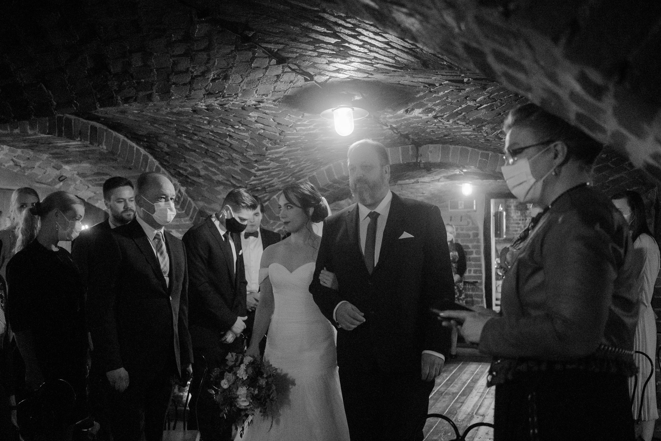 Häät Kiialan Kartanossa: Romanttinen Vihkiminen ja Juhla Kiaalan kartanossa, Viinatehtaalla. Hääkuvaus Porvoo